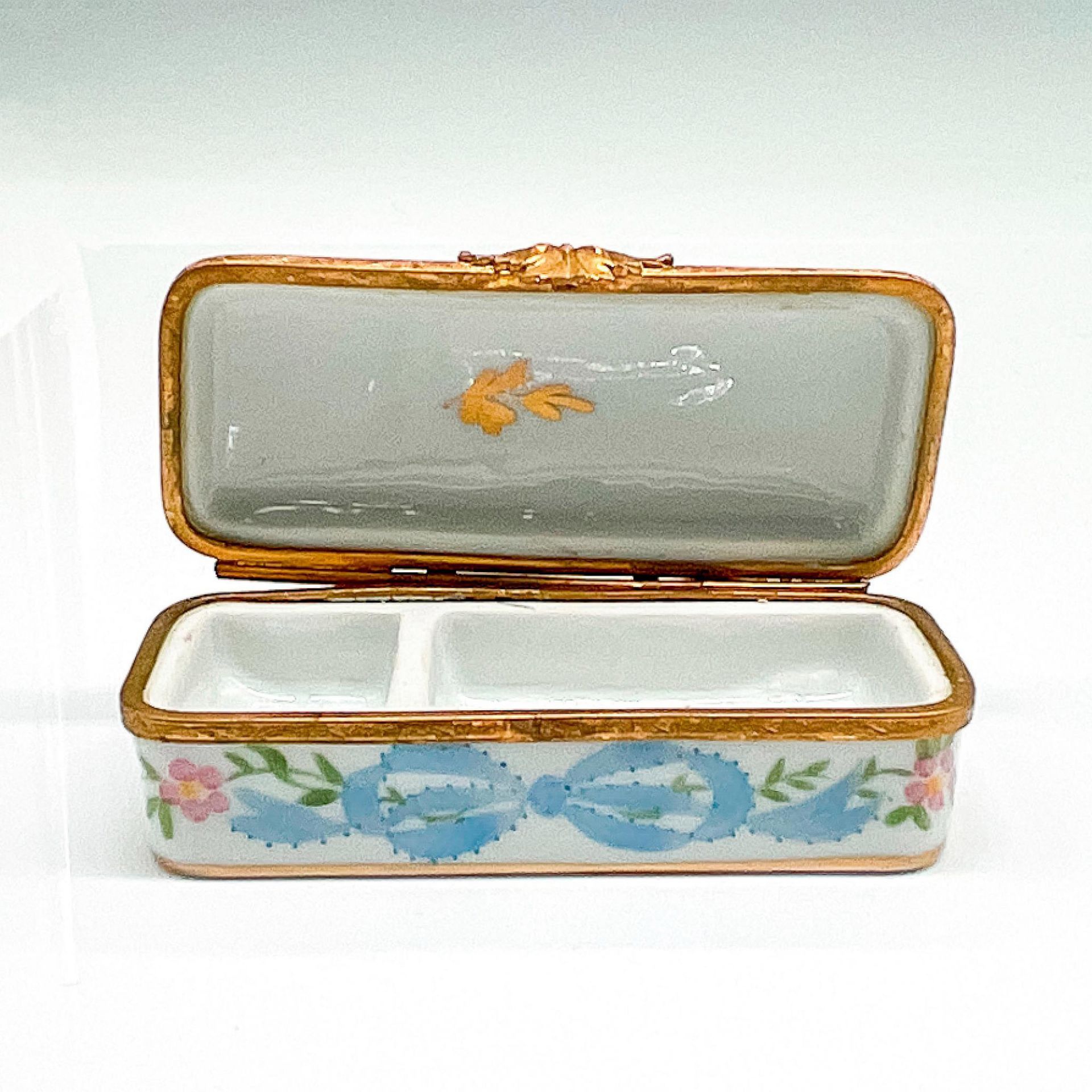 French Porcelain Trinket Box - Image 3 of 4