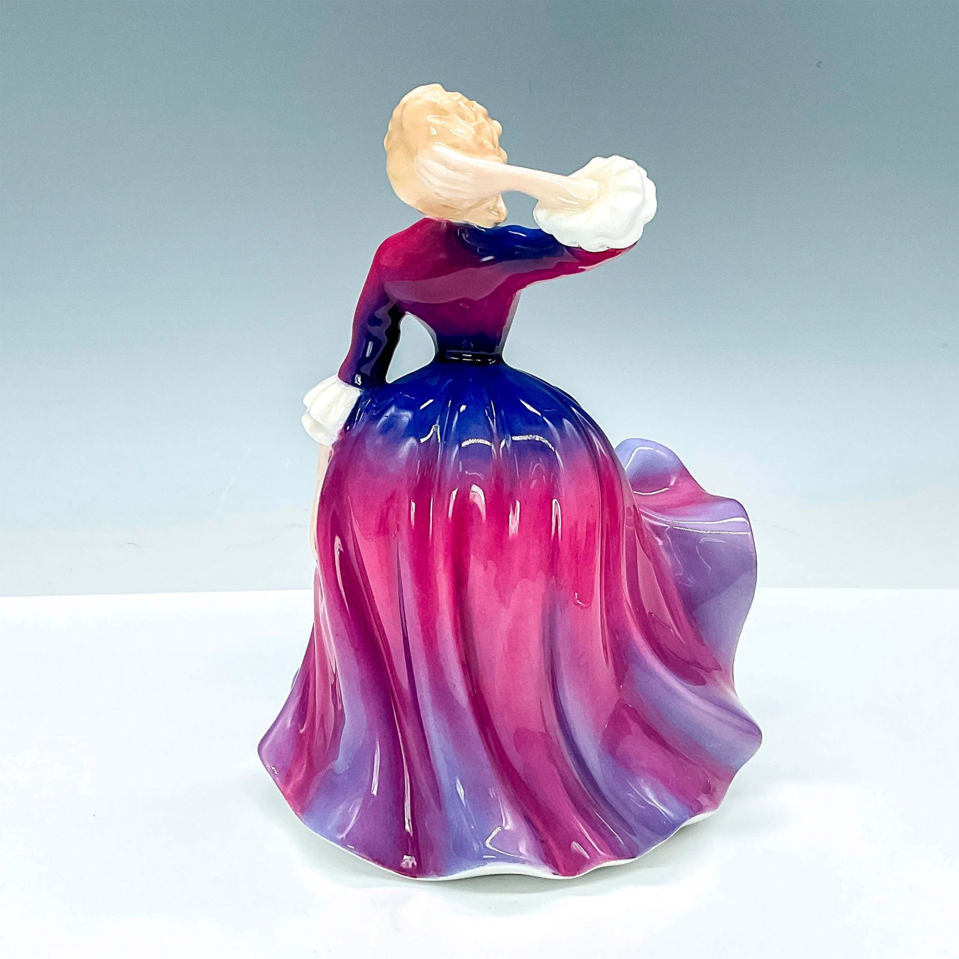 Melissa - HN2467 - Royal Doulton Figurine - Bild 2 aus 3
