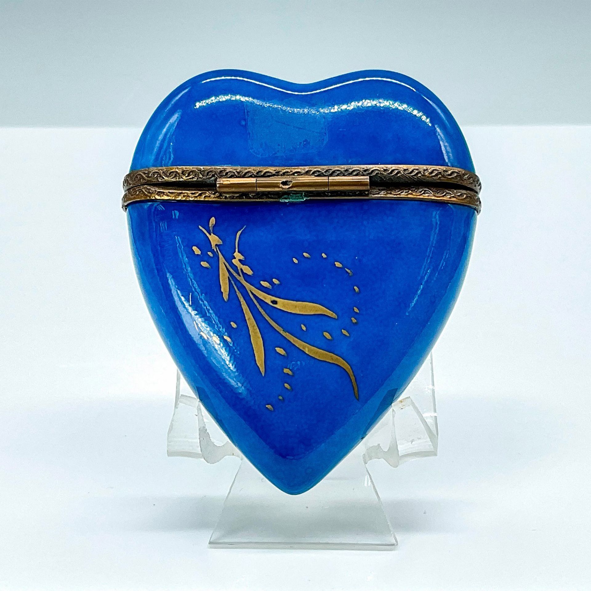 Vintage Limoges Porcelain Hand Painted Heart-Shaped Box - Image 2 of 3