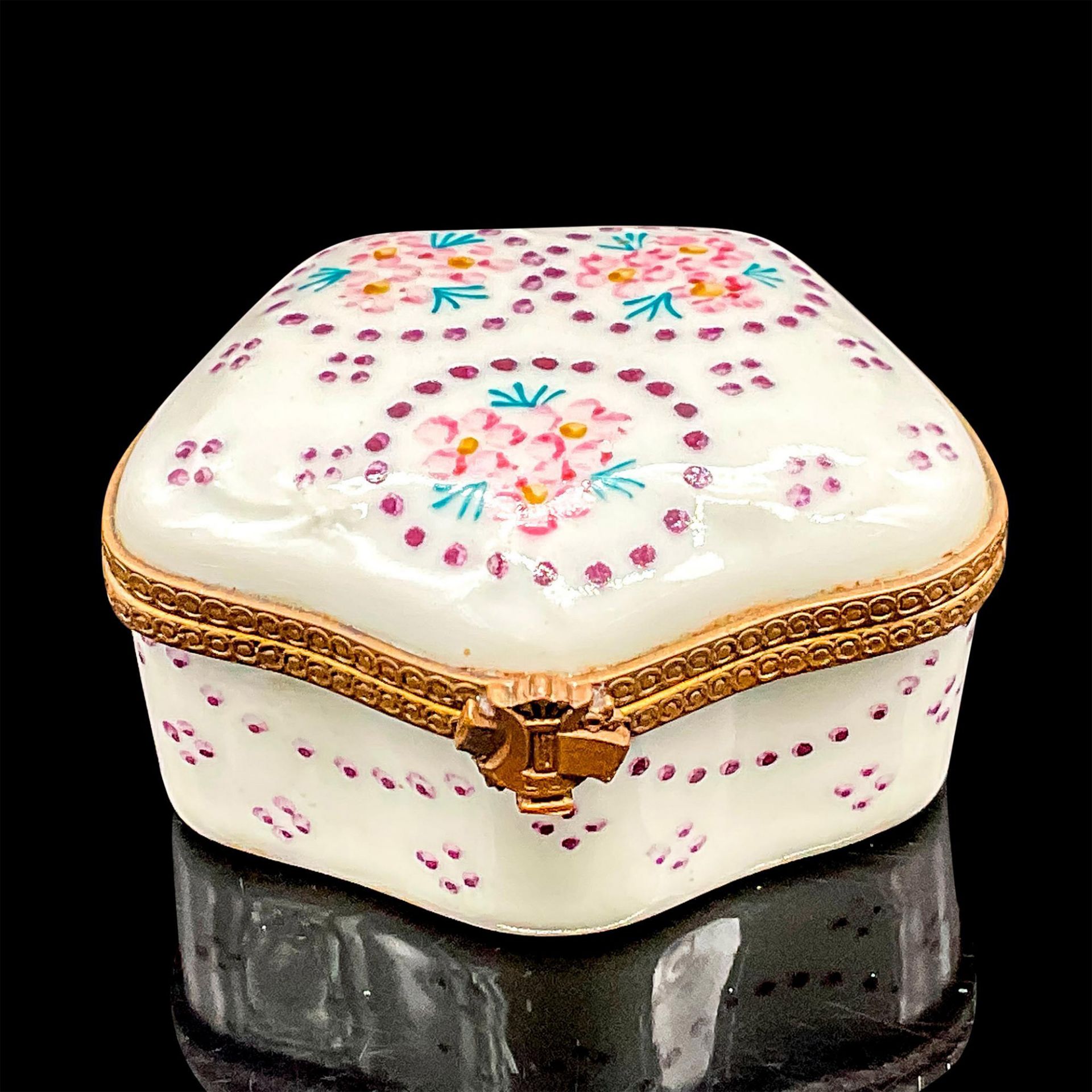 GL Limoges Porcelain Box, Chest