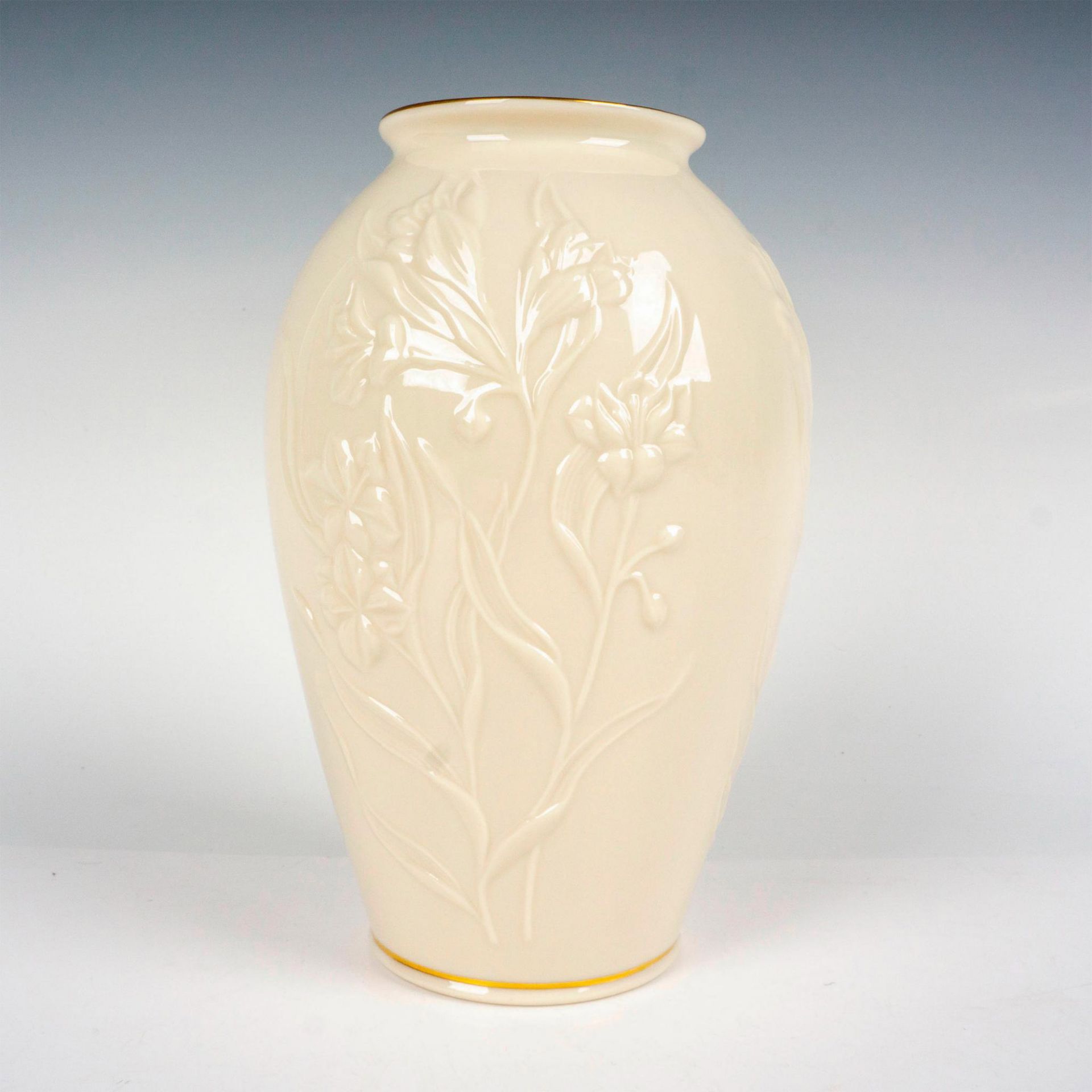 Lenox Porcelain Vase, Masterpiece Collection - Image 2 of 3