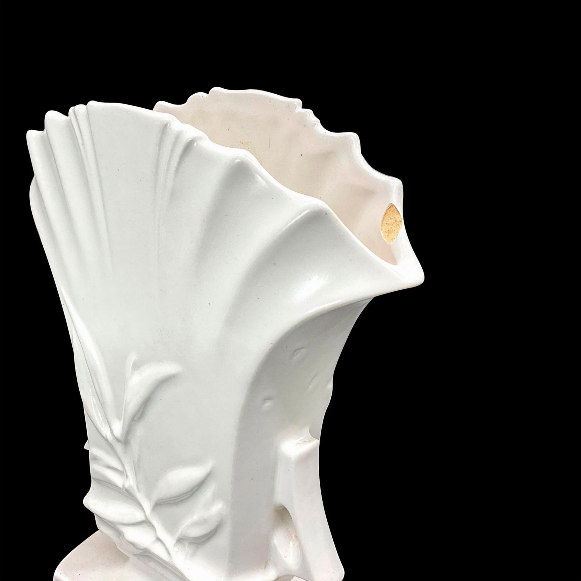 Roseville Art Pottery Fan Shaped Vase 934 - Image 4 of 4