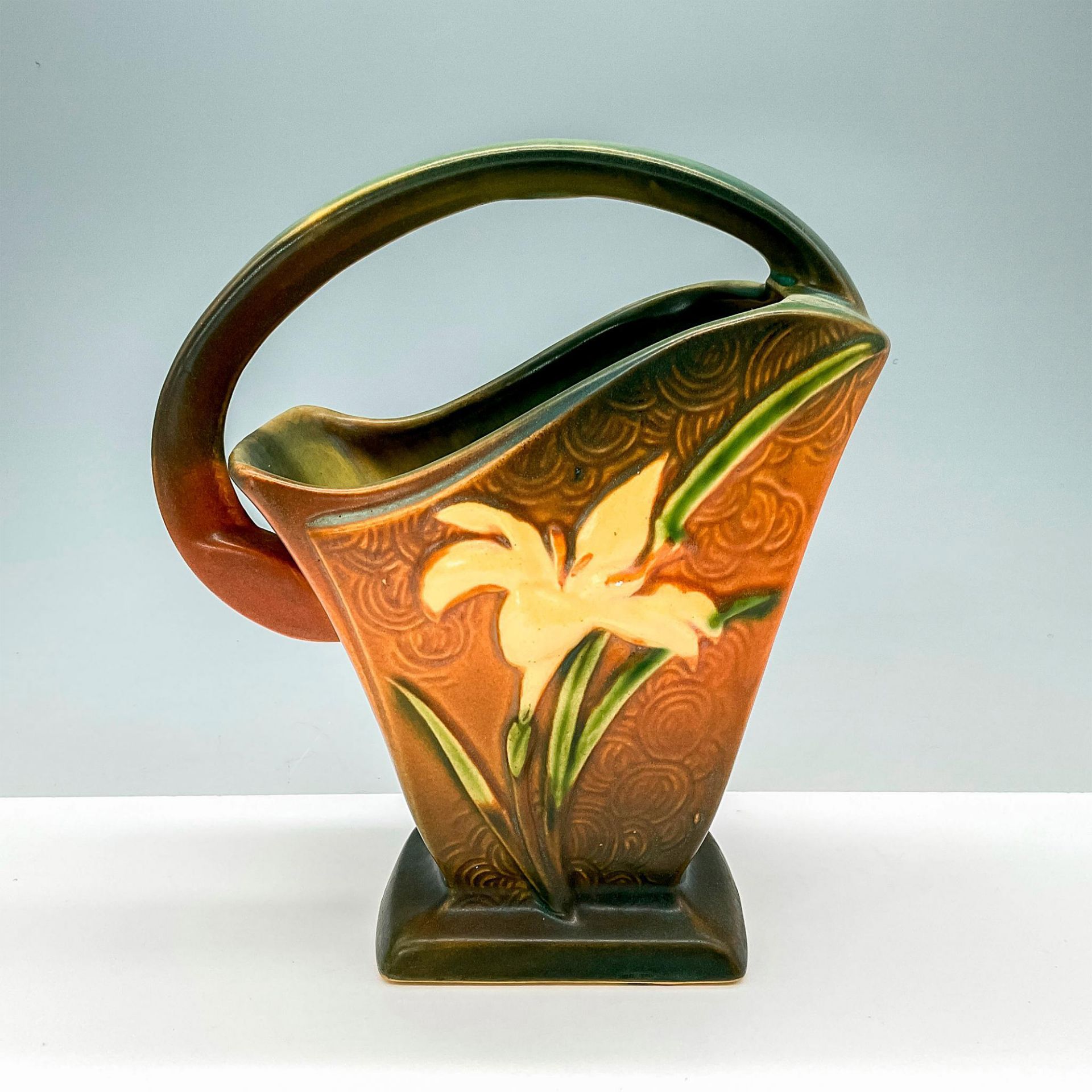 Roseville Modern Art Pottery Vase, Brown Zephyr Lily - Image 2 of 3