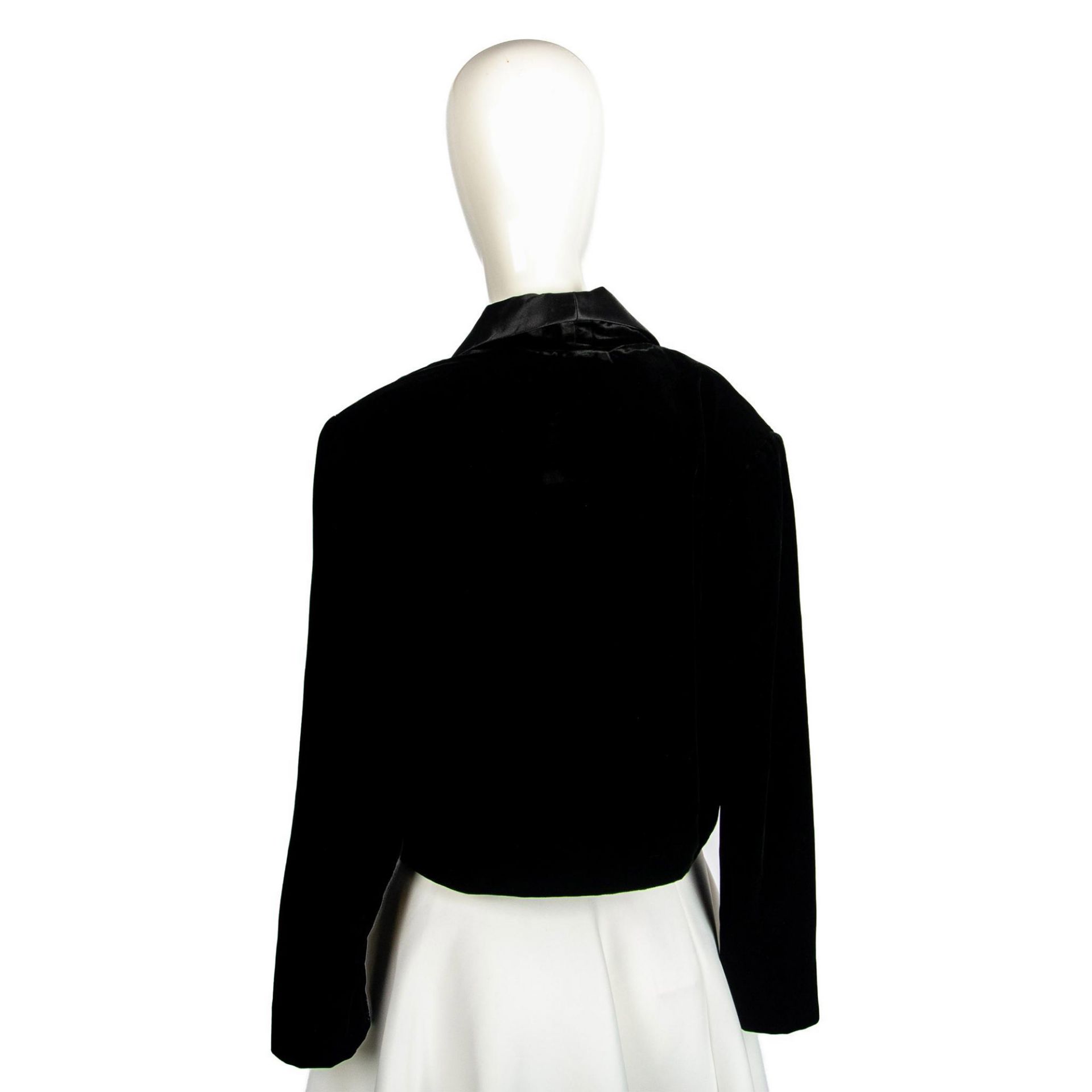 Vintage Lillie Rubin Black Velvet Bolero, Size 6 - Image 3 of 4