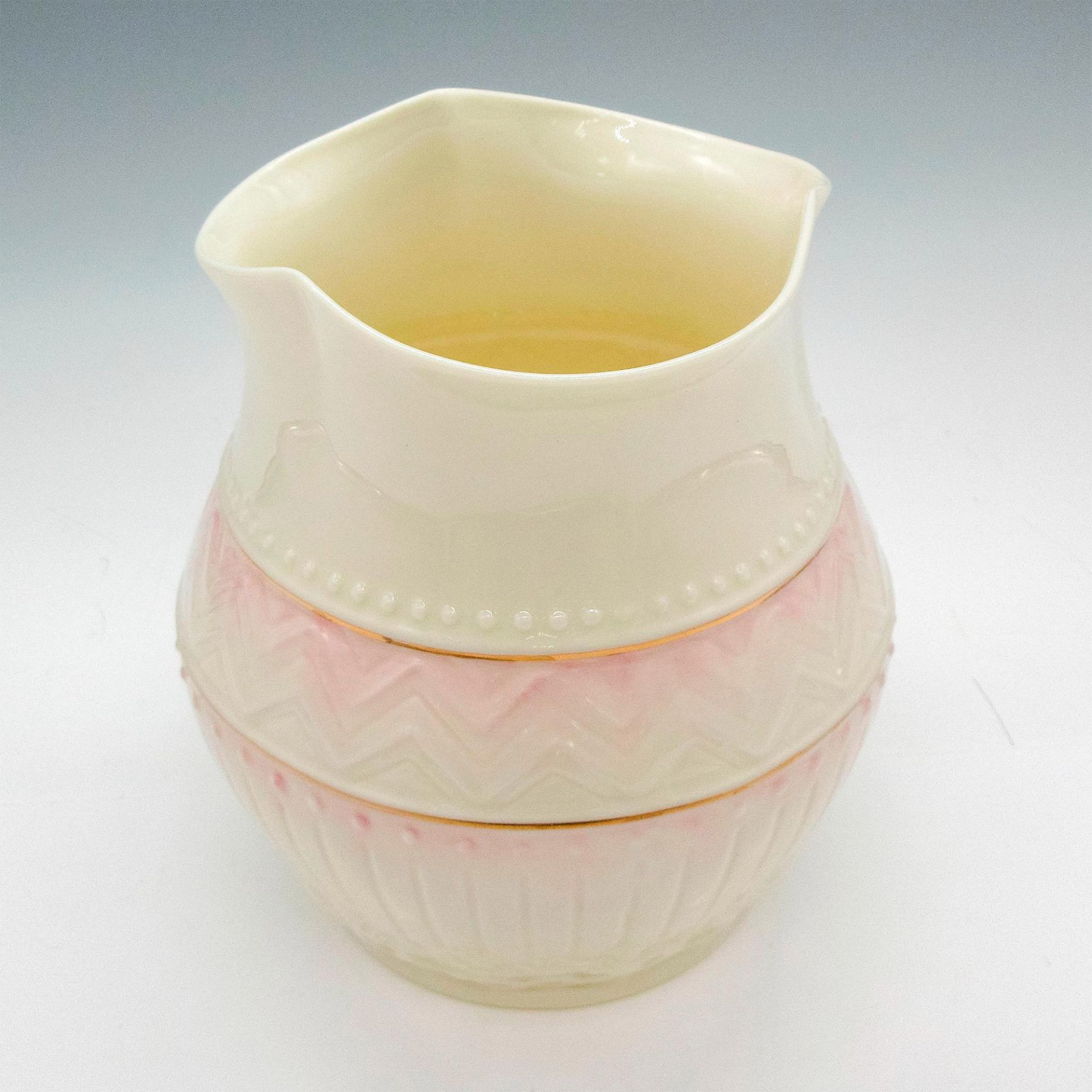 Belleek Porcelain Chevron Vase - Bild 2 aus 3