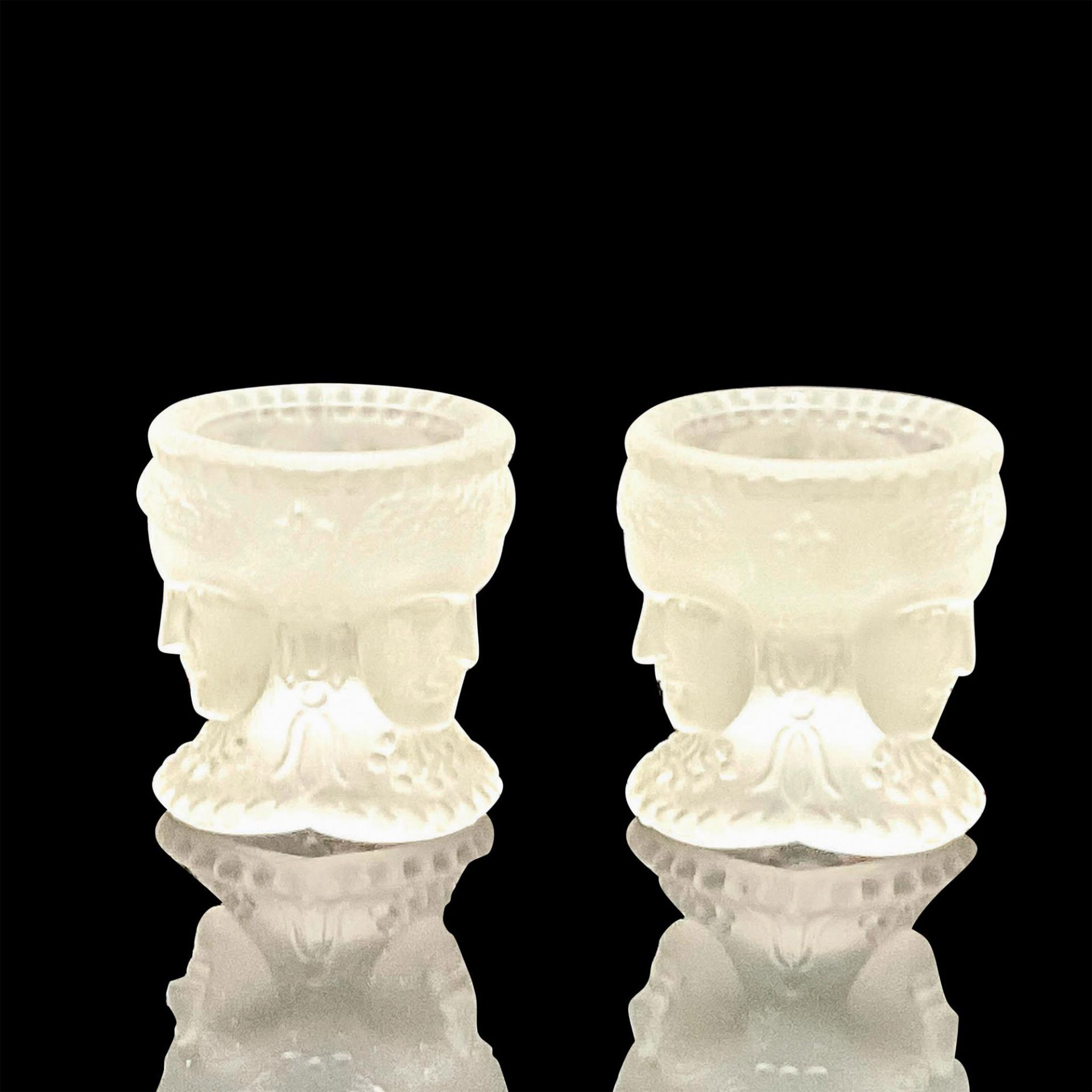 Pair of George Duncan Style Glass Figural Salt Cellars - Image 2 of 3