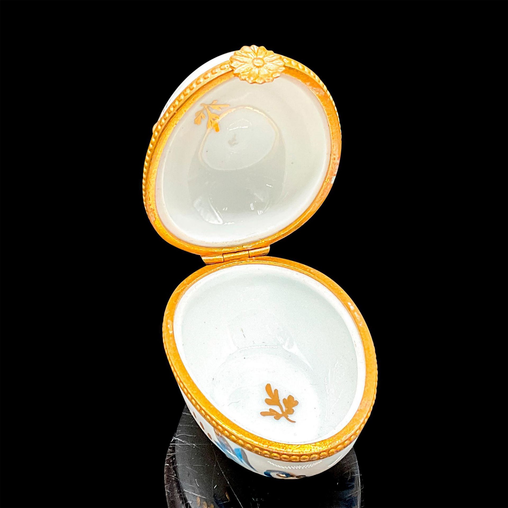 Paris-Style Limoges Porcelain Egg-Shaped Box - Image 4 of 4