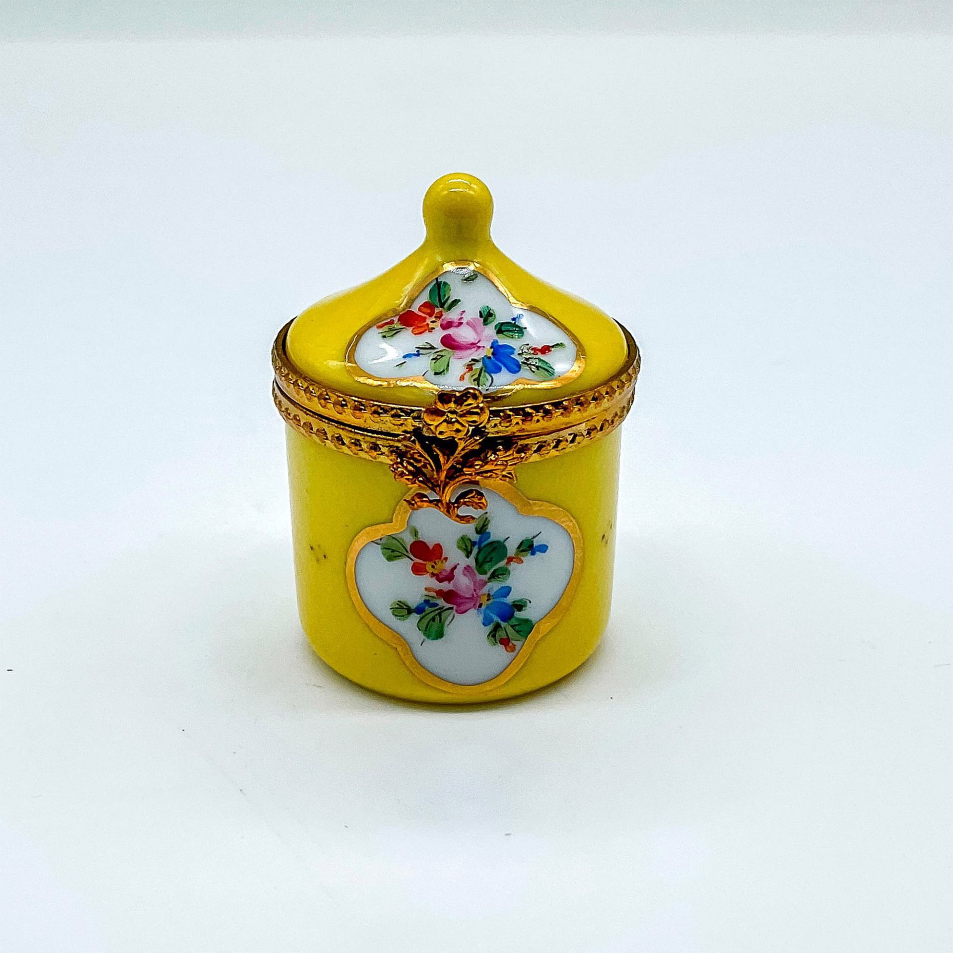 S.C. Porcelain Limoges Floral Box