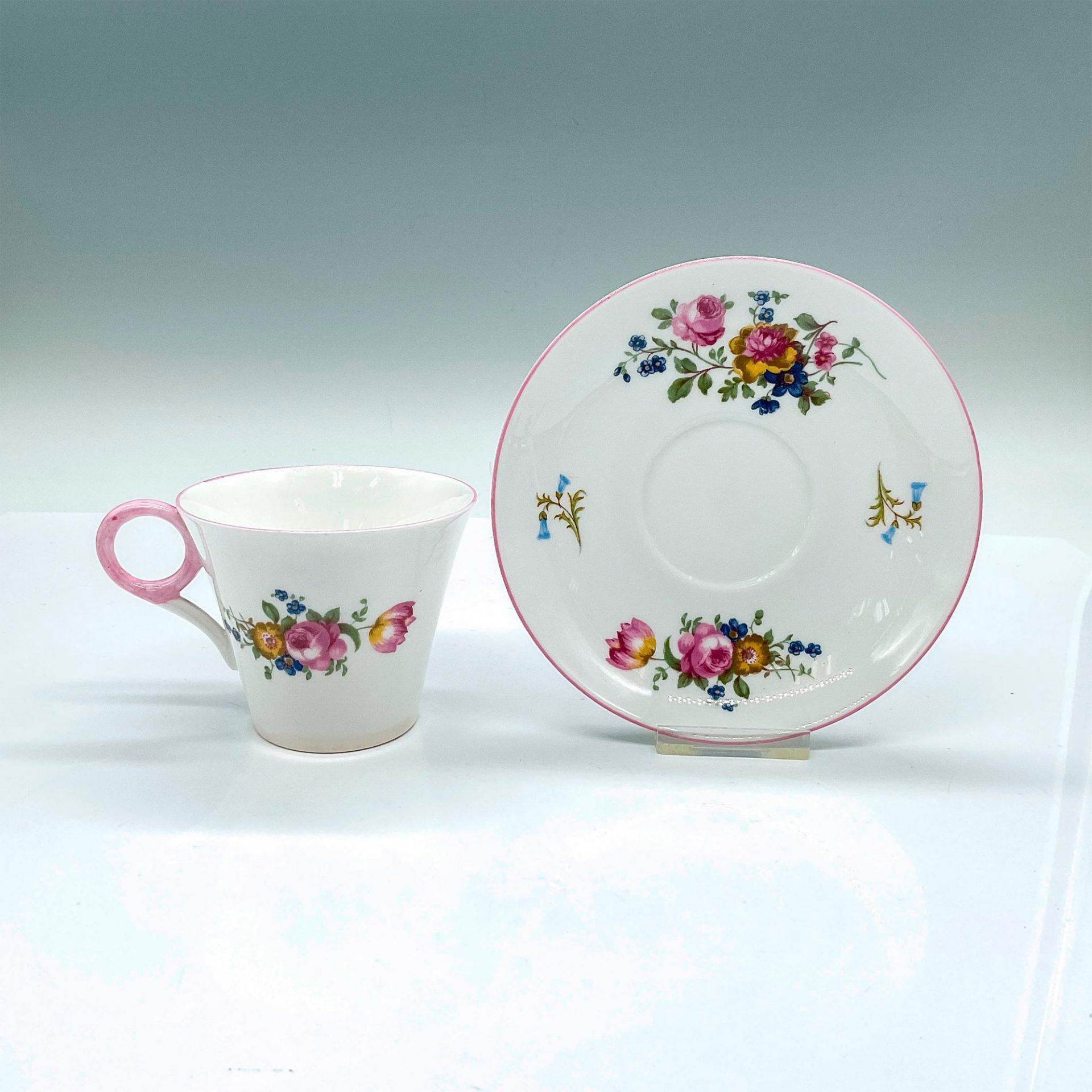 2pc Shelley China Floral Teacup and Saucer - Image 2 of 3