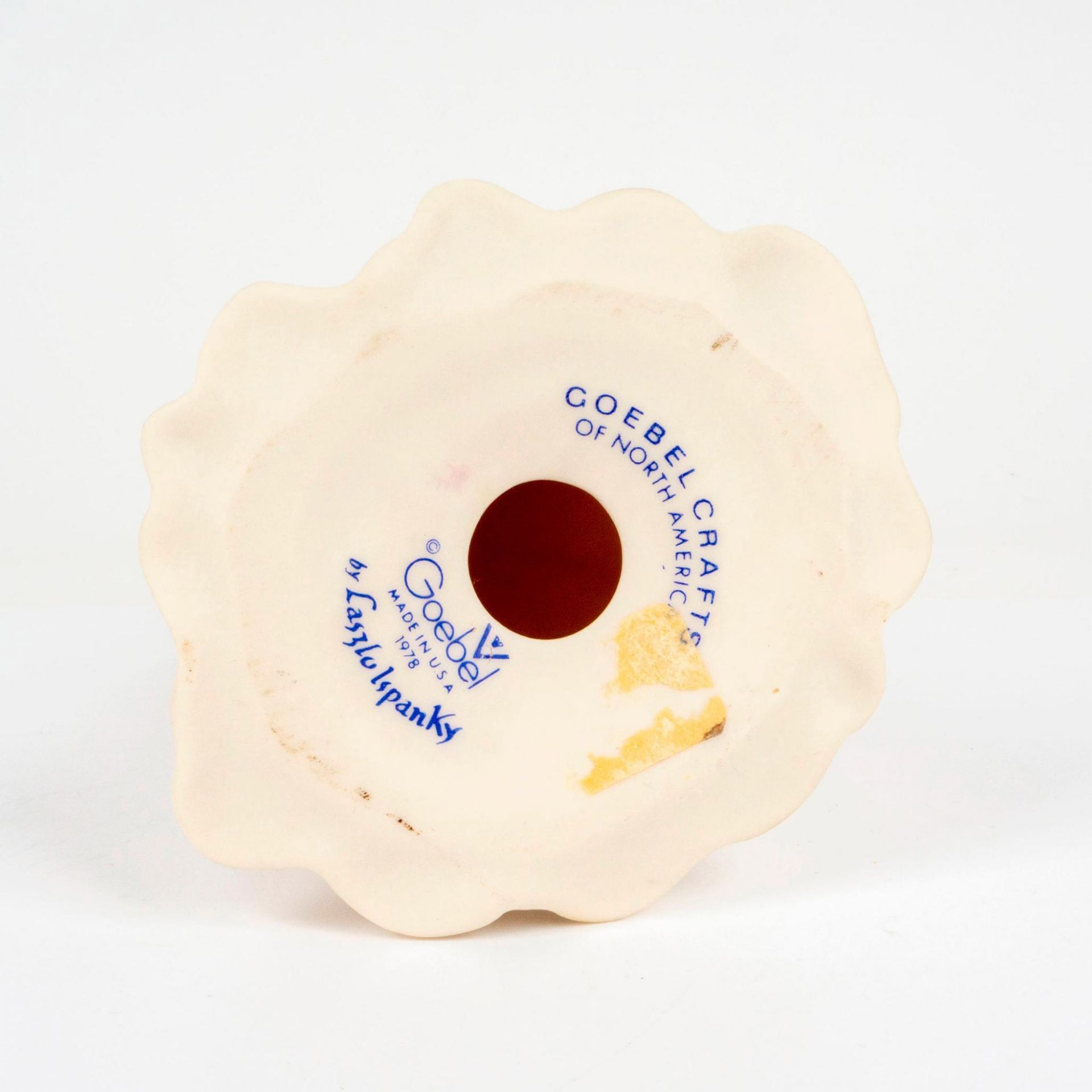 Goebel Porcelain Figurine, Gracious Princess - Image 3 of 3