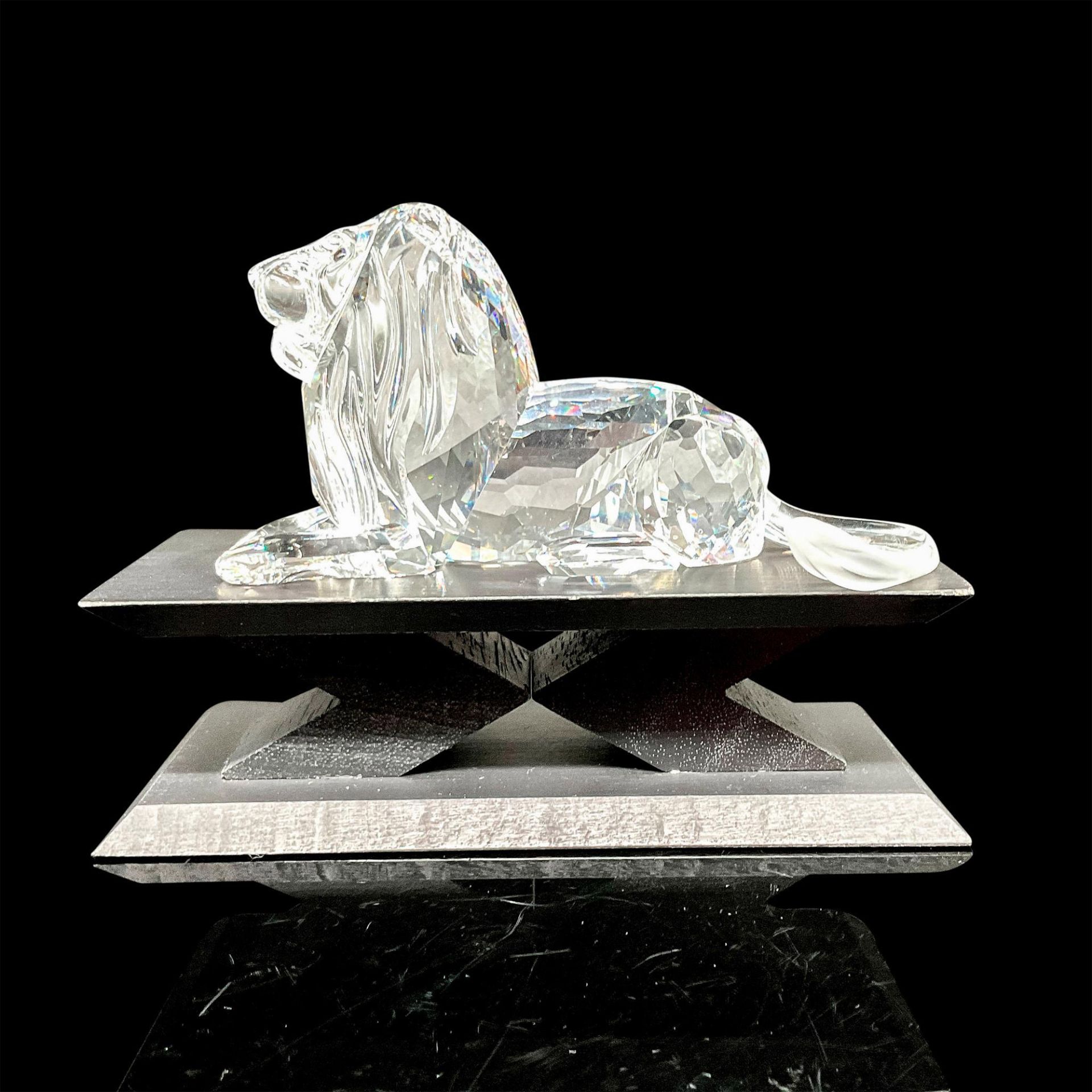 Swarovski Collectors Society Figurine, The Lion + Base - Image 2 of 4