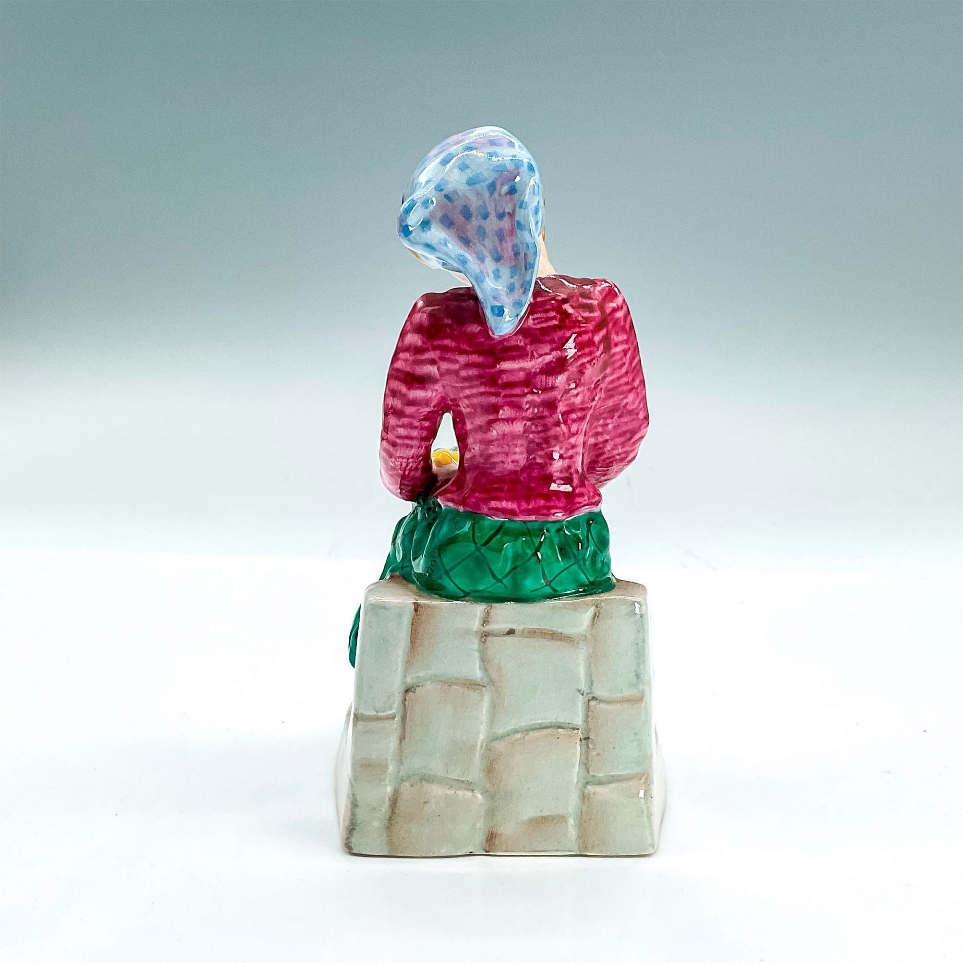 Wedgwood Figurine, Lady With Flowers - Bild 2 aus 3