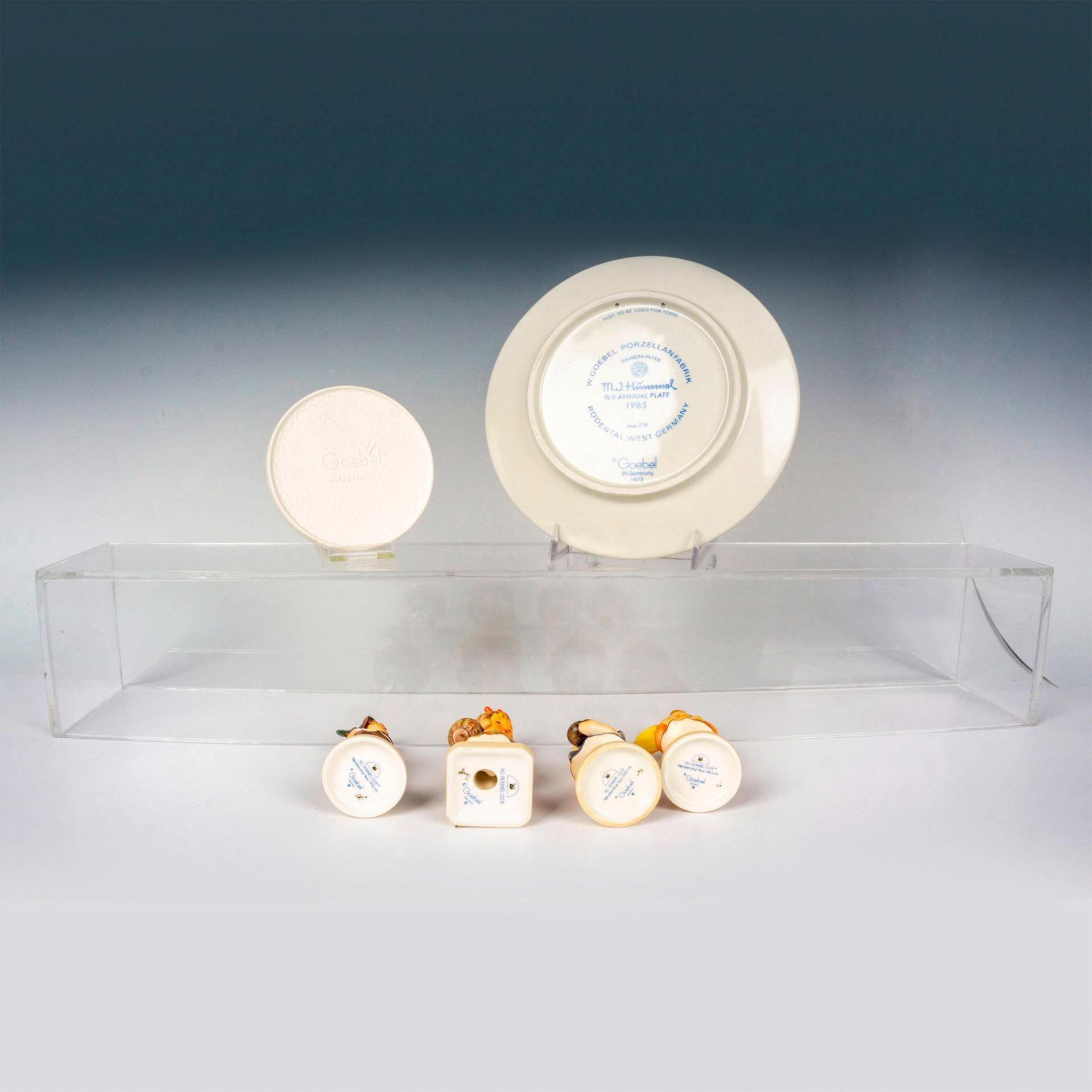 6pc Goebel Hummel Porcelain Figurines & Wall Plates - Image 4 of 5