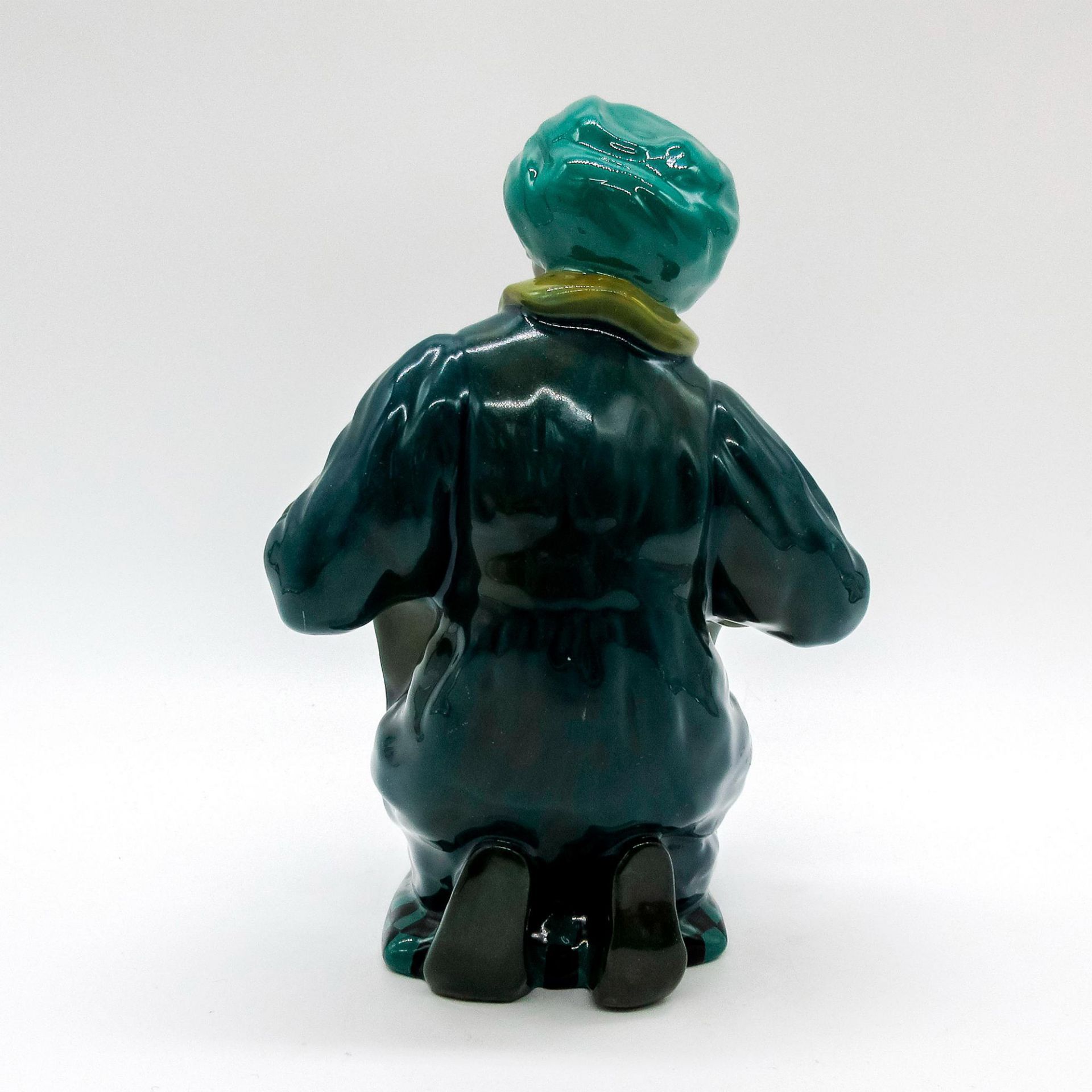 A Carpet Vendor HN76, Rare Colorway - Royal Doulton Figurine - Image 4 of 8