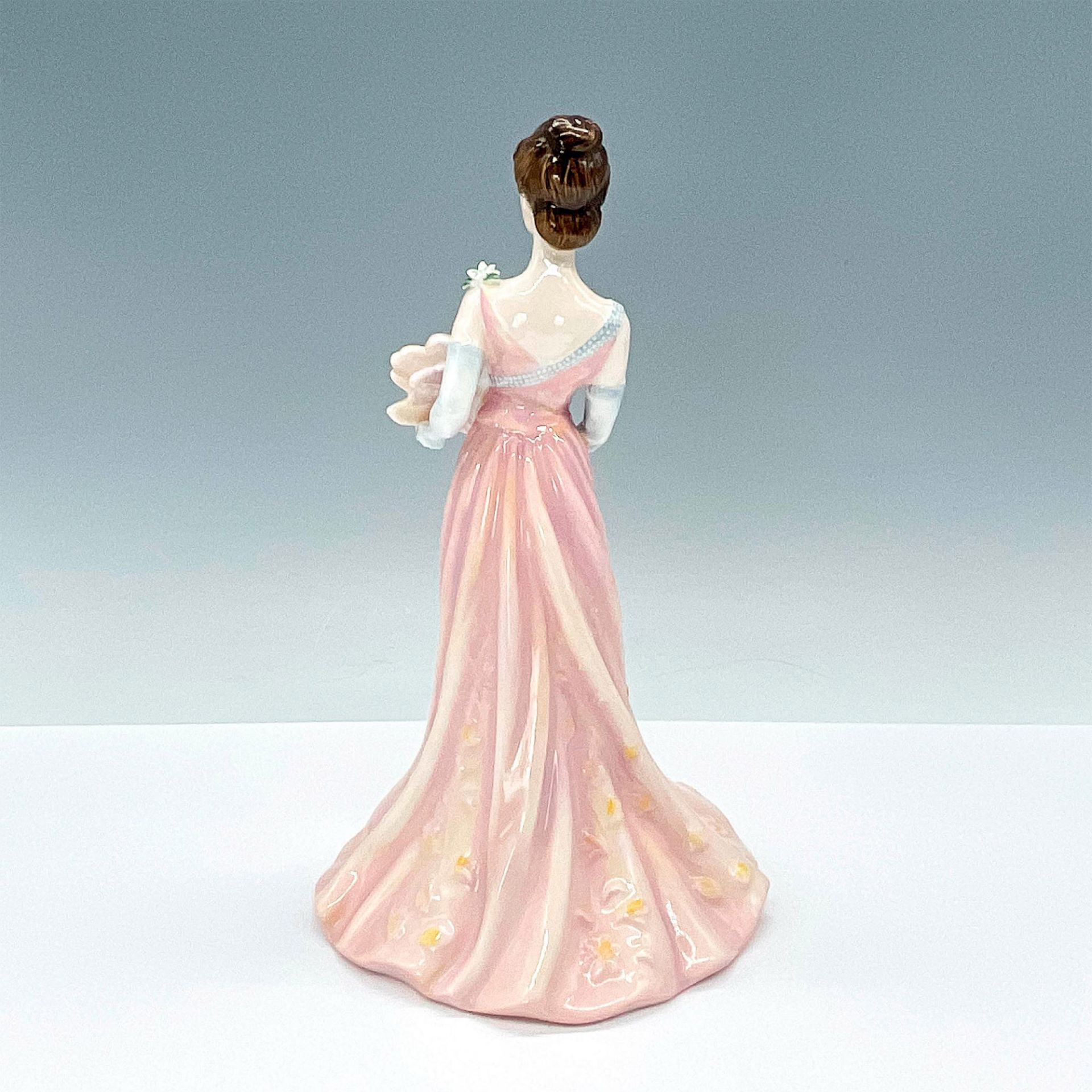 Lillie Langtry HN3820 - Royal Doulton Figurine - Image 2 of 3