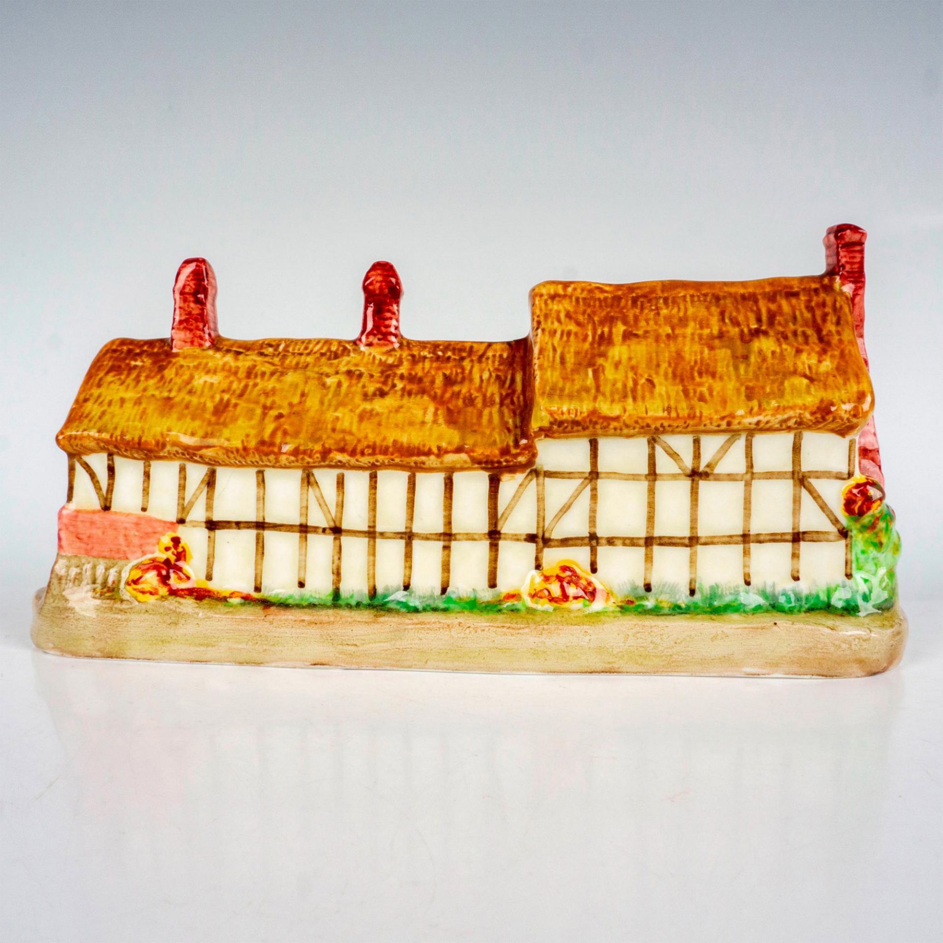 Anne Hathaways Cottage - Royal Doulton Figurine - Image 2 of 3