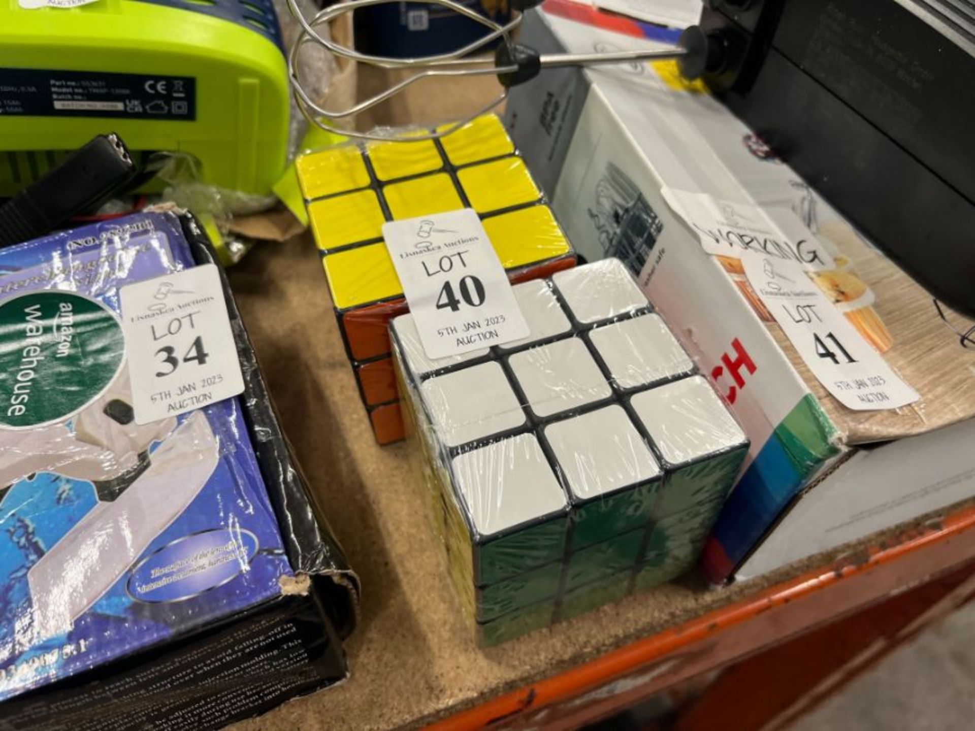 2X RUBIK STYLE CUBES (NEW)