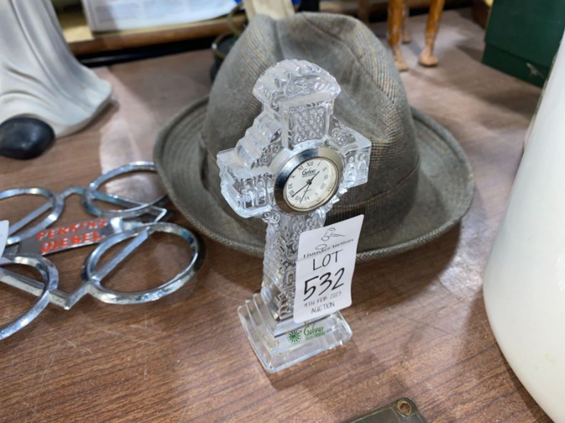 GALWAY CRYSTAL DETAILED CROSS CLOCK