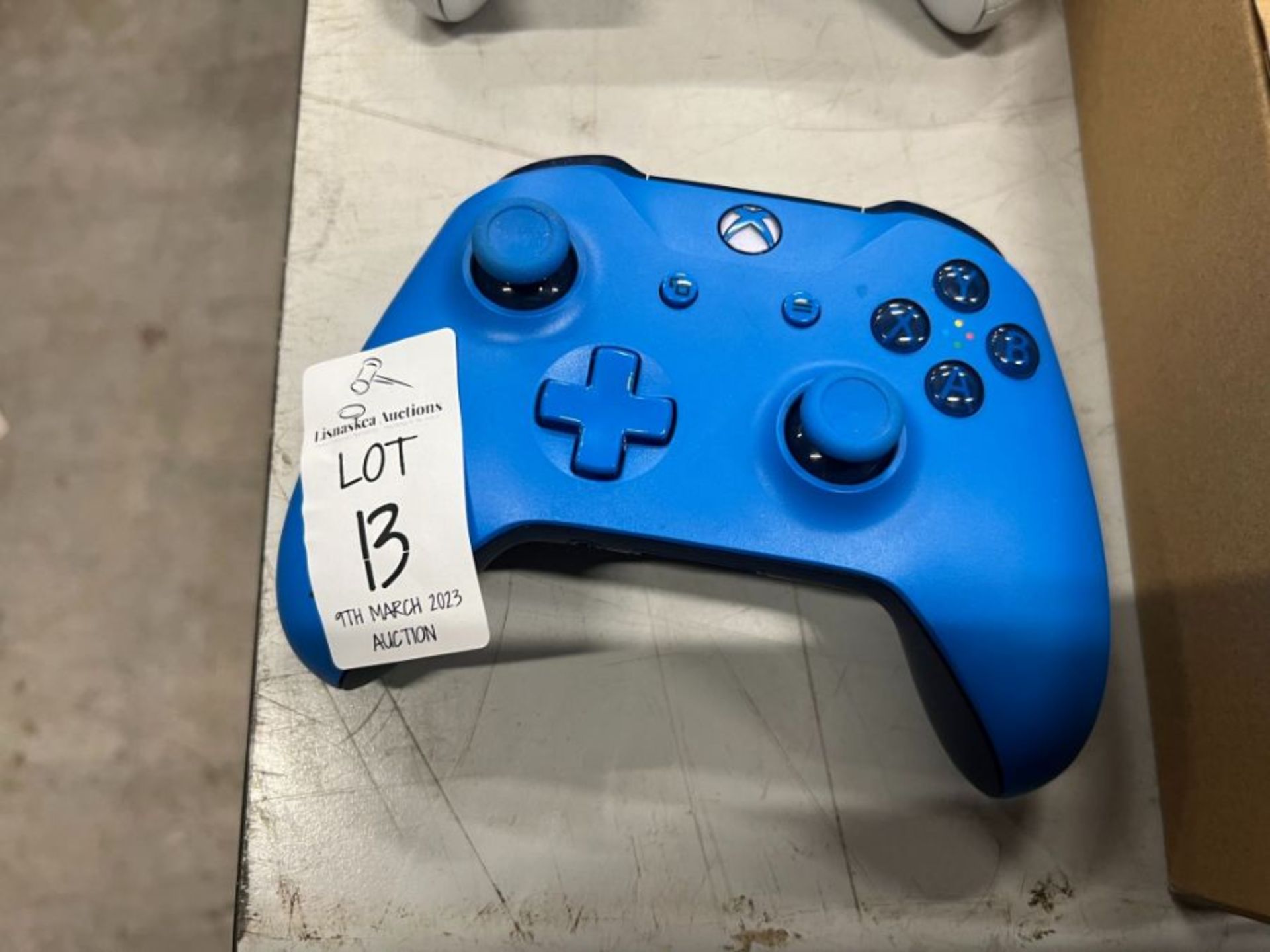 XBOX ONE WIRELESS CONTROLLER - BLUE