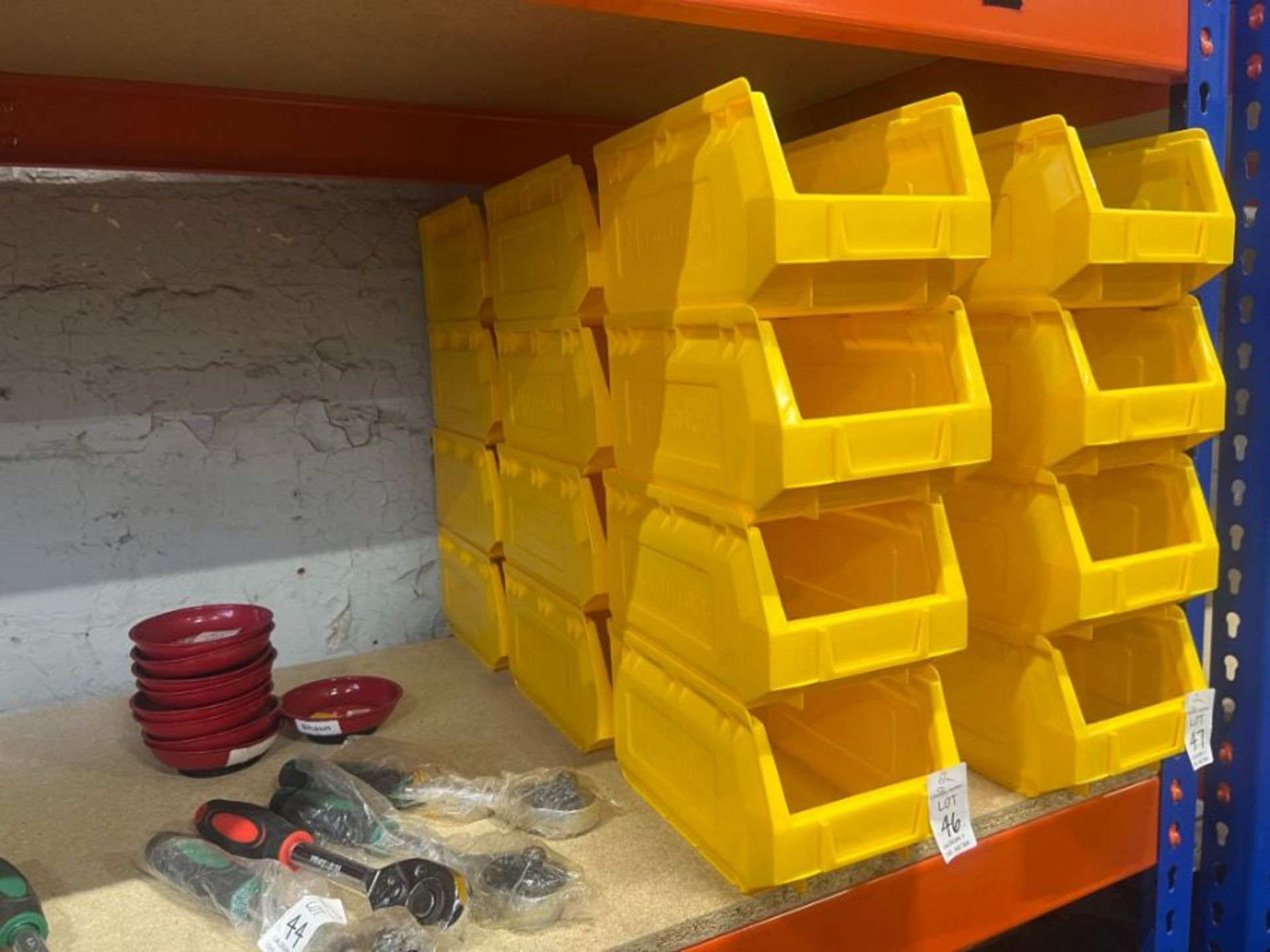 12X YELLOW TOOL STORAGE STACKING TUBS