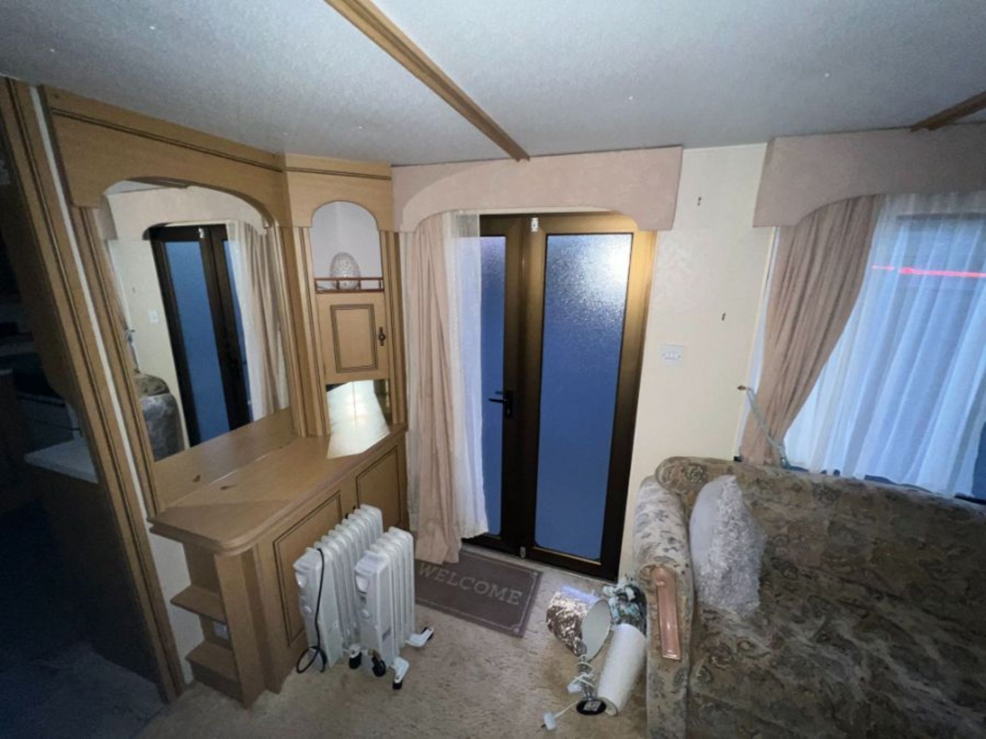 COSALT MONACO SUPER, 2 BEDROOM STATIC CARAVAN - LOCATED AT CASTLE ARCHDALE CARAVAN PARK - (NO HAMMER - Image 19 of 42