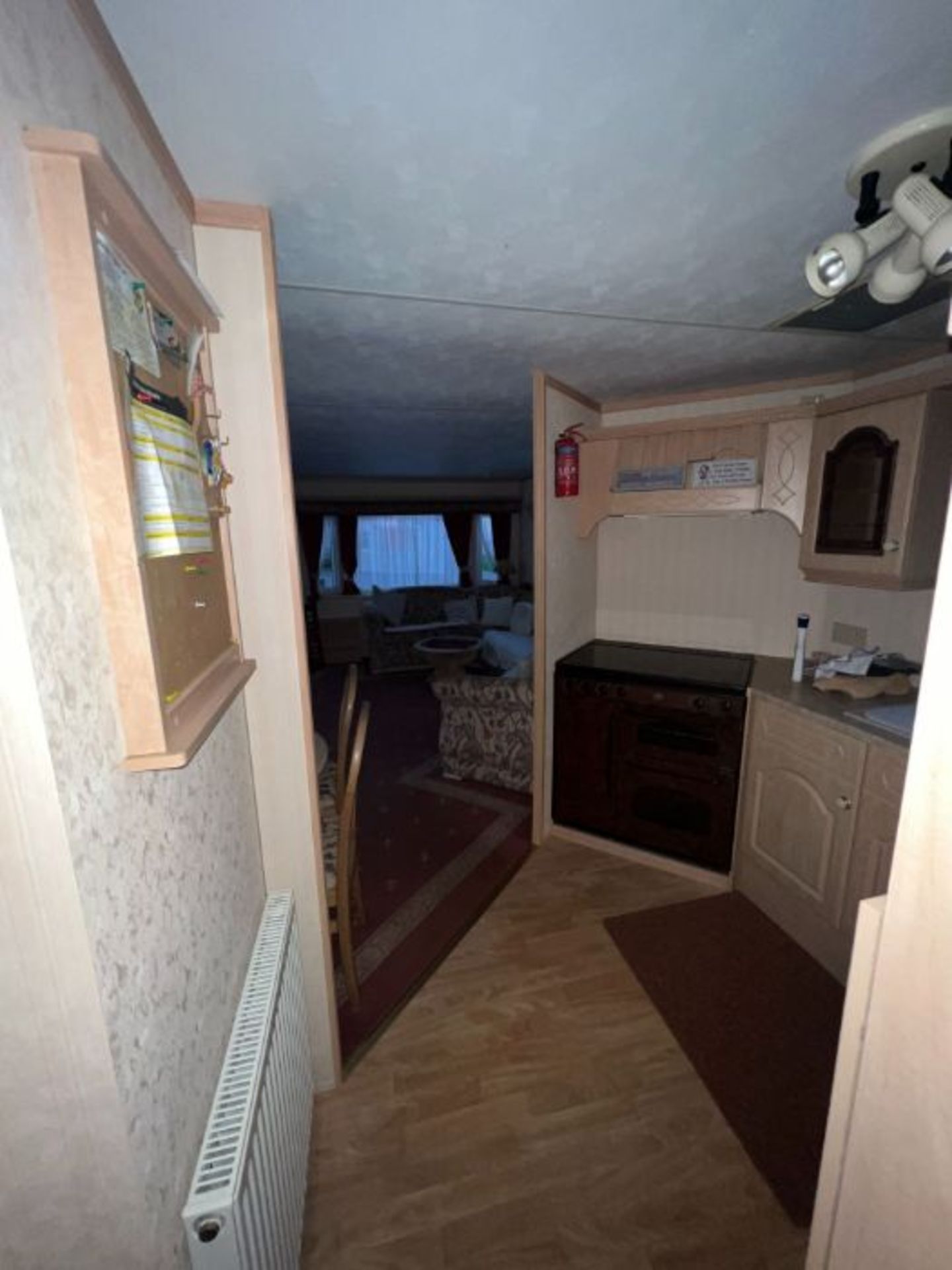 WILLERBY LYNDHURST 37FT X 12FT, 2 BEDROOM STATIC CARAVAN DOUBLE GLAZED & CENTRAL HEATING - LOCATED - Image 12 of 50