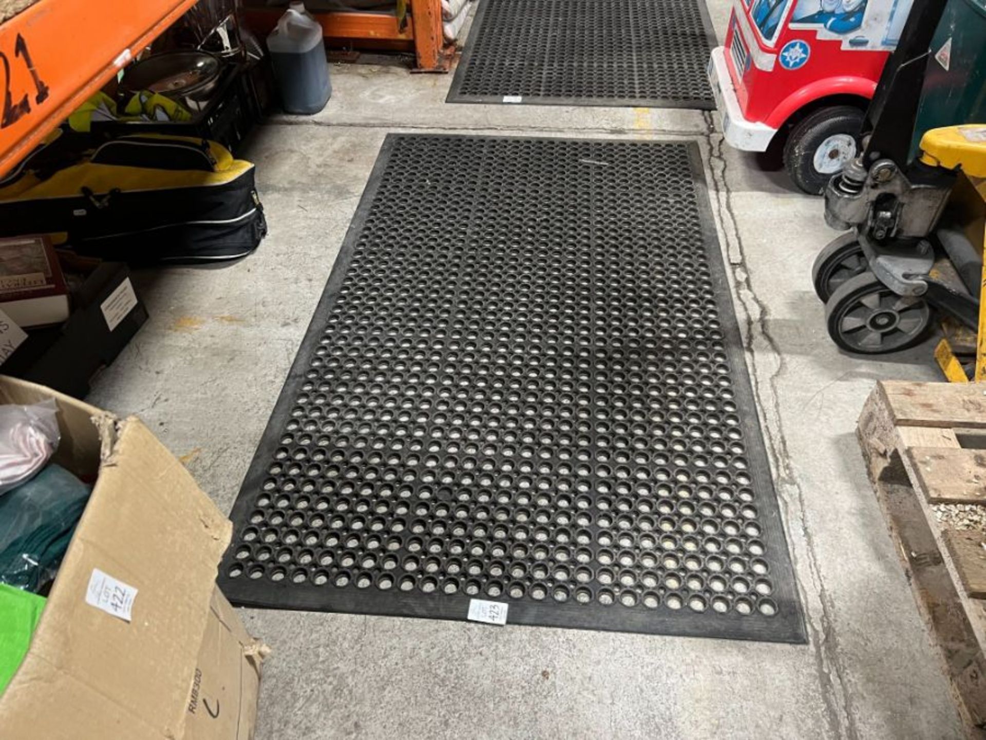 HEAVY DUTY RUBBER HONEYCOMB ANTI-SLIP FLOOR MAT