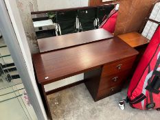 MAHOGANY EFFECT DRESSING TABLE W/ ATTACHED MIRROR