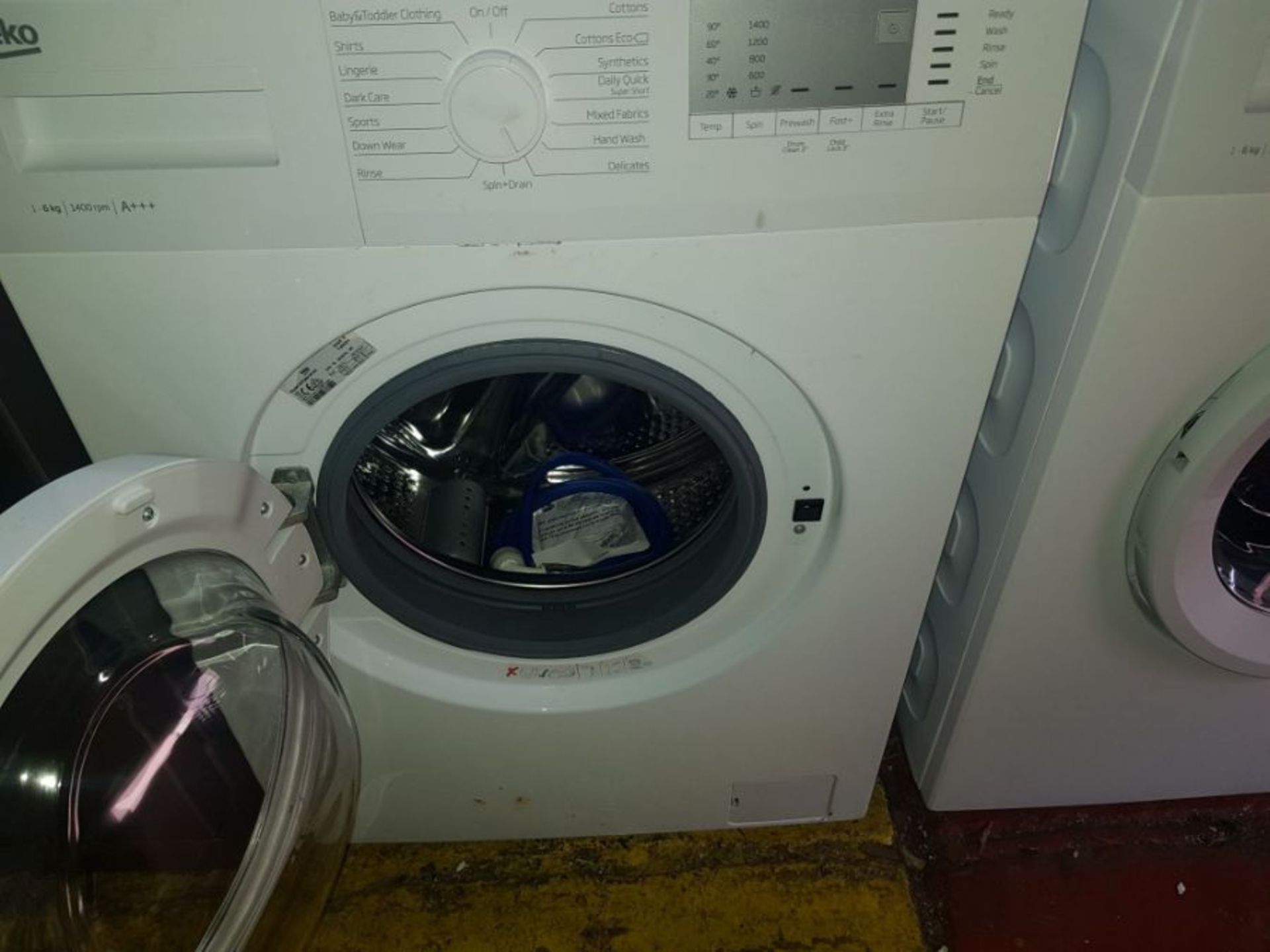 BEKO WTG641M1W 6KG 1400RPM WASHING MACHINE (VAT TO BE ADDED TO HAMMER PRICE) - Image 2 of 6