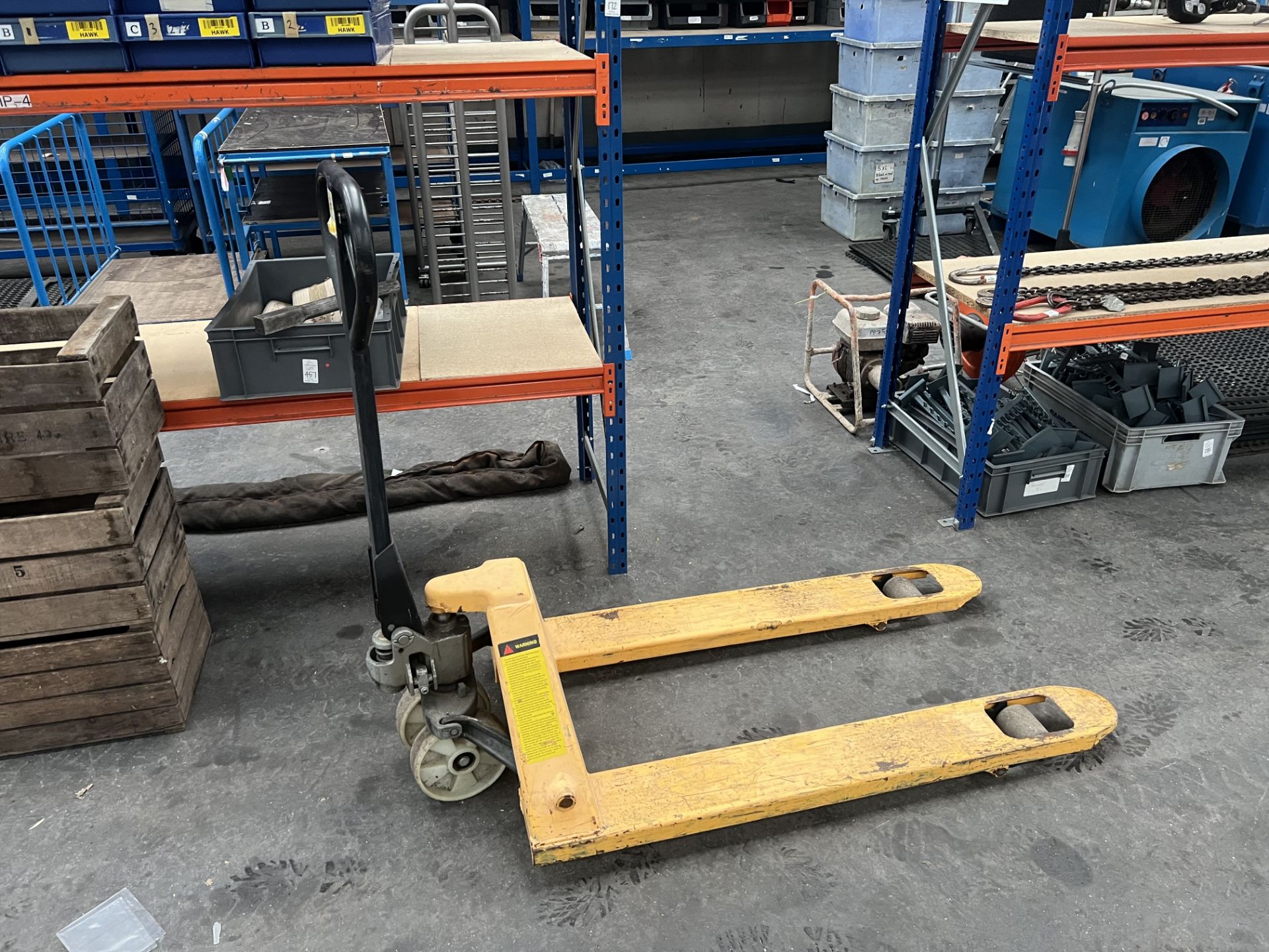 PALLET TRUCK (WORKING)