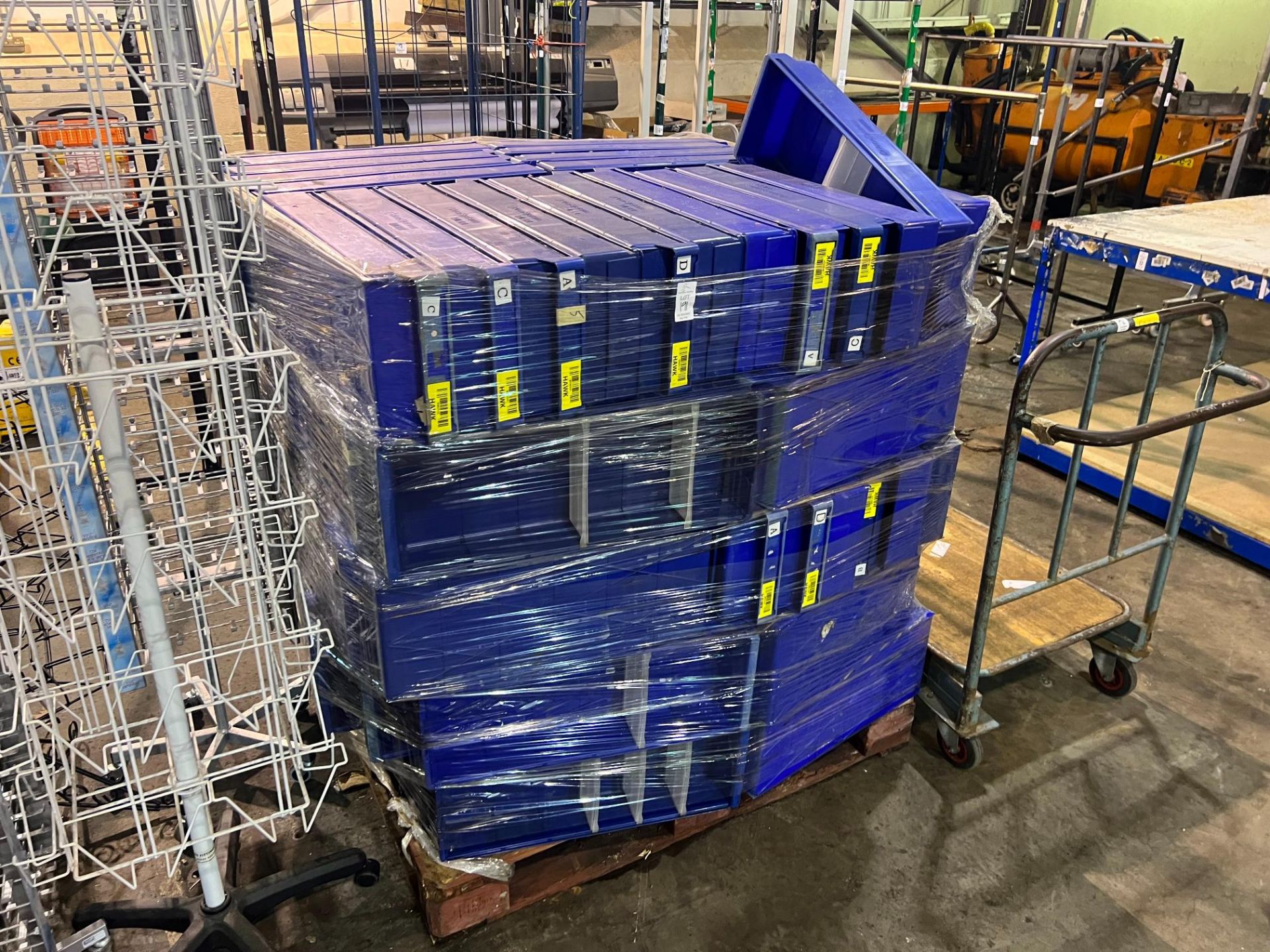 100X HEAVY DUTY BLUE STORAGE STACKING TUBS