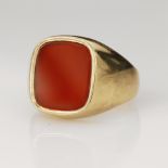 9ct yellow gold cornelian signet ring, cushion shaped cornelian measures 14mm x 12mm, finger size T,