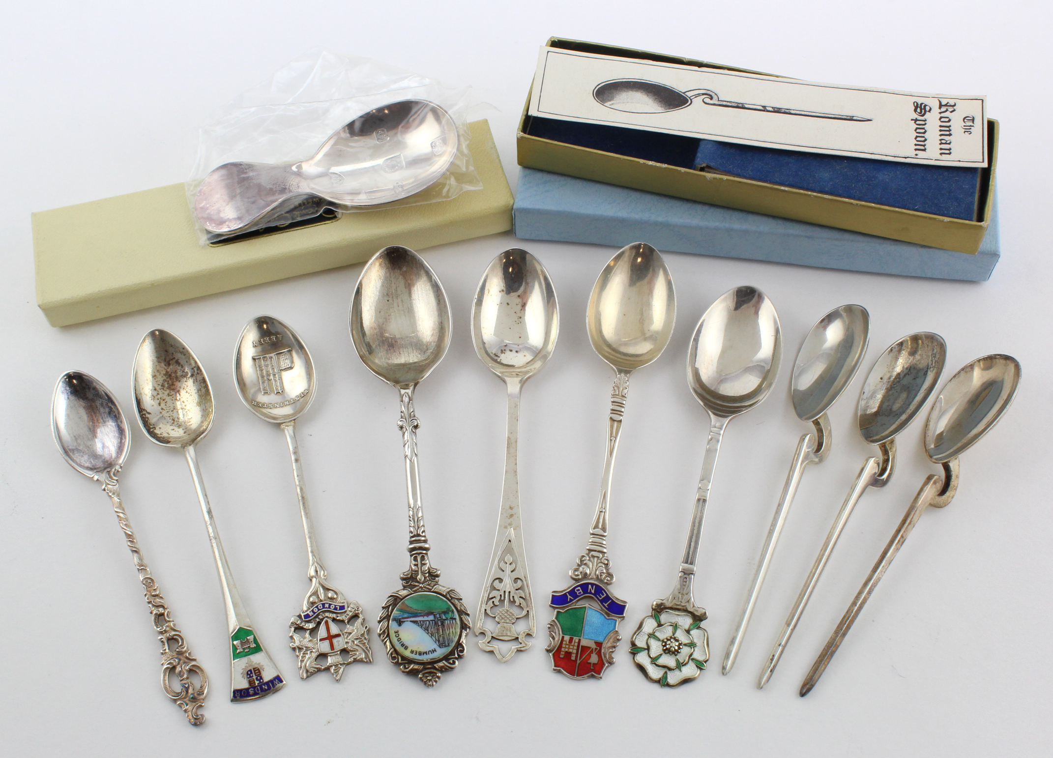 Mixed lot of silver spoons comprising seven commemorative spoons, three reproduction Roman