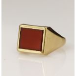 9ct yellow gold cornelian signet ring, rectangular cornelian measures 11.5mm x 9mm, finger size Q/R,