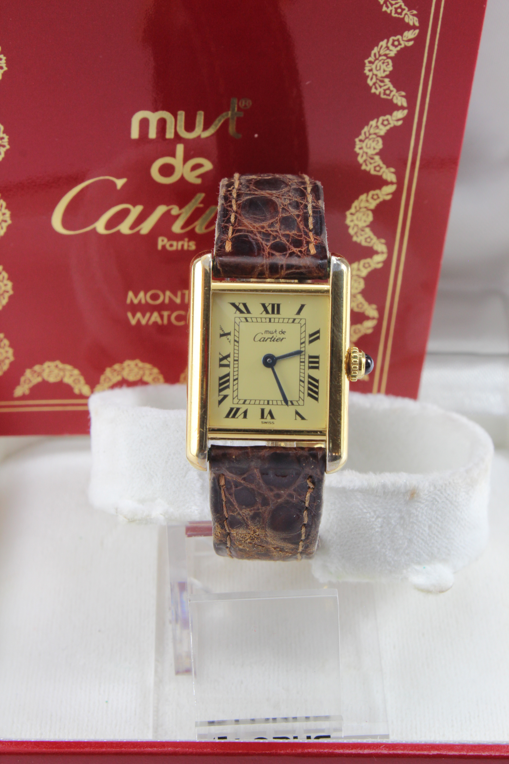 Ladies gold plated on silver Must De Cartier Tank quartz wristwatch. Purchased 1997. Complete with - Image 2 of 2