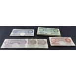 Bank of England (77), a collection of Britannia notes, comprising Peppiatt (30) 10 Shillings and 1