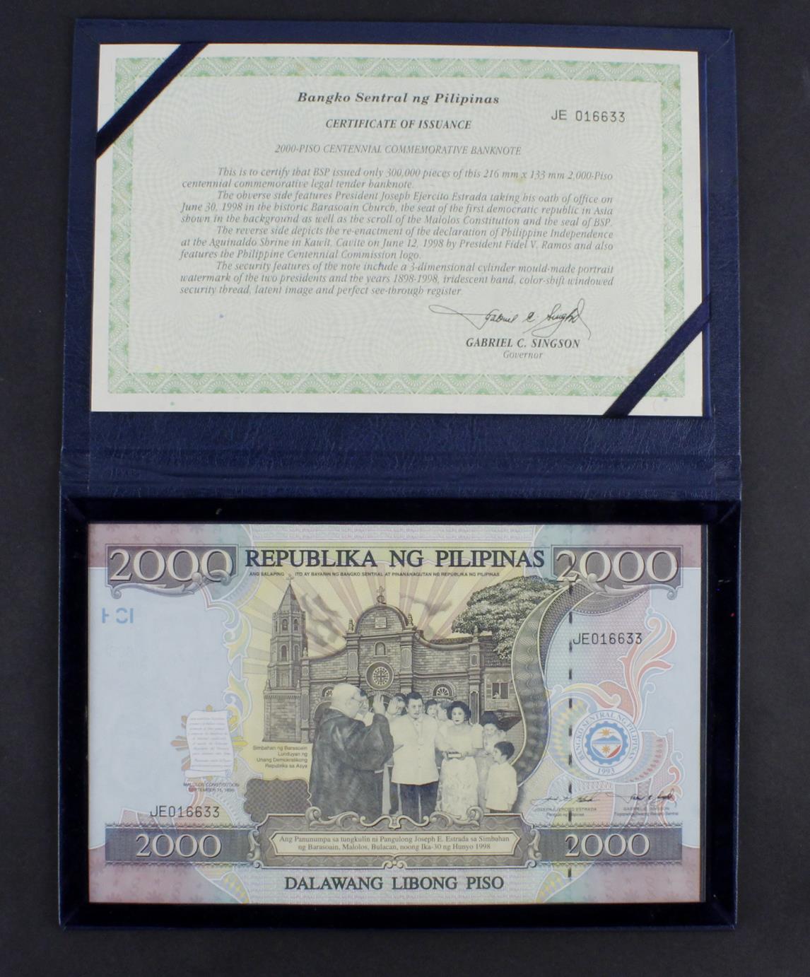 Philippines 2000 Piso issued 1998, Commemorative note in a large padded protective folder as issued,