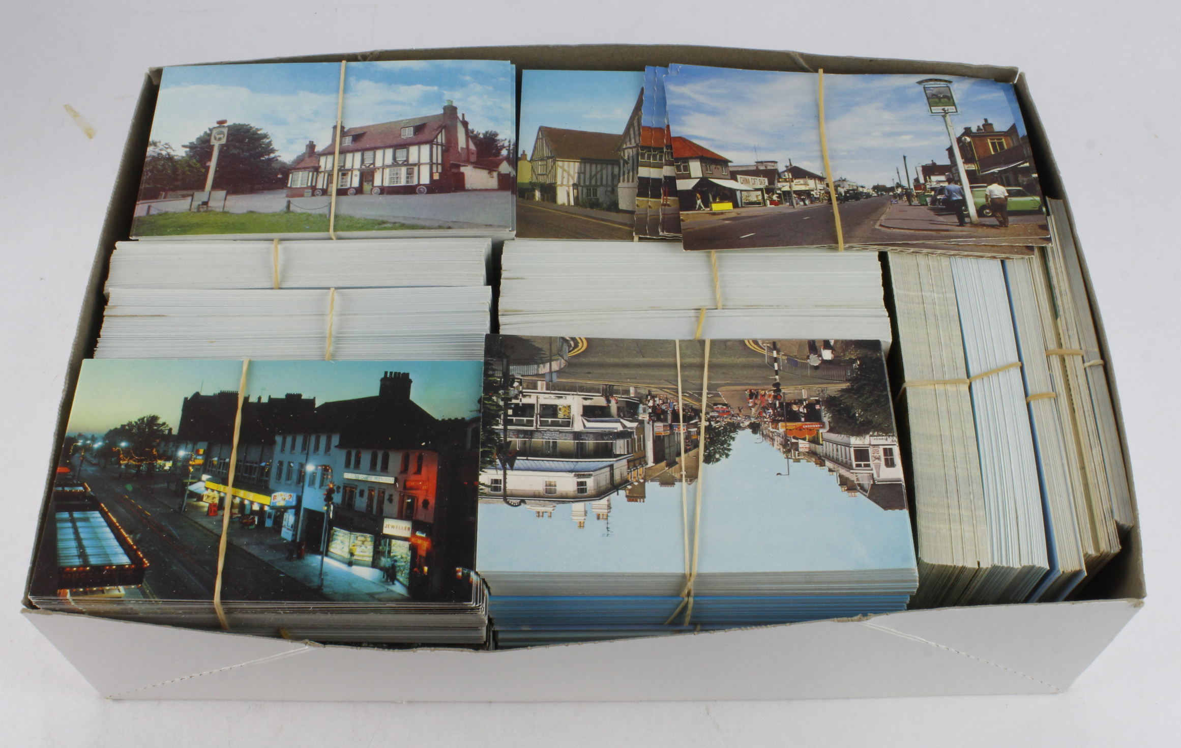 Essex/Kent -box with remaindered stock of modern views - much duplication - Clacton/Hockley/