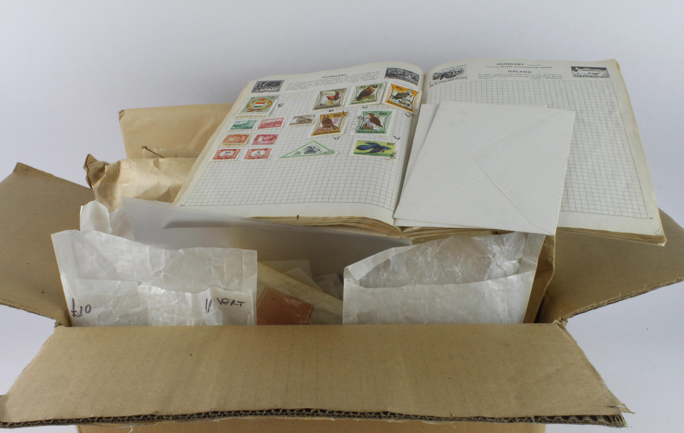 GB - mainly Machins in box, Counter Booklets 27x £1.15, 25x 80p, 2x 65p, 8x 50p, 6x £1.43. Several