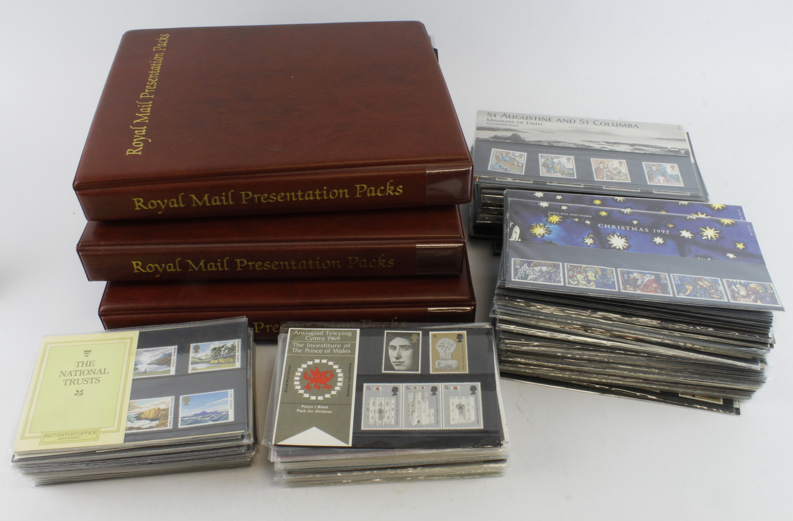 GB - Presentation Packs housed in 3x Post Office Albums and loose. C1969 to 2010's. (100's). (