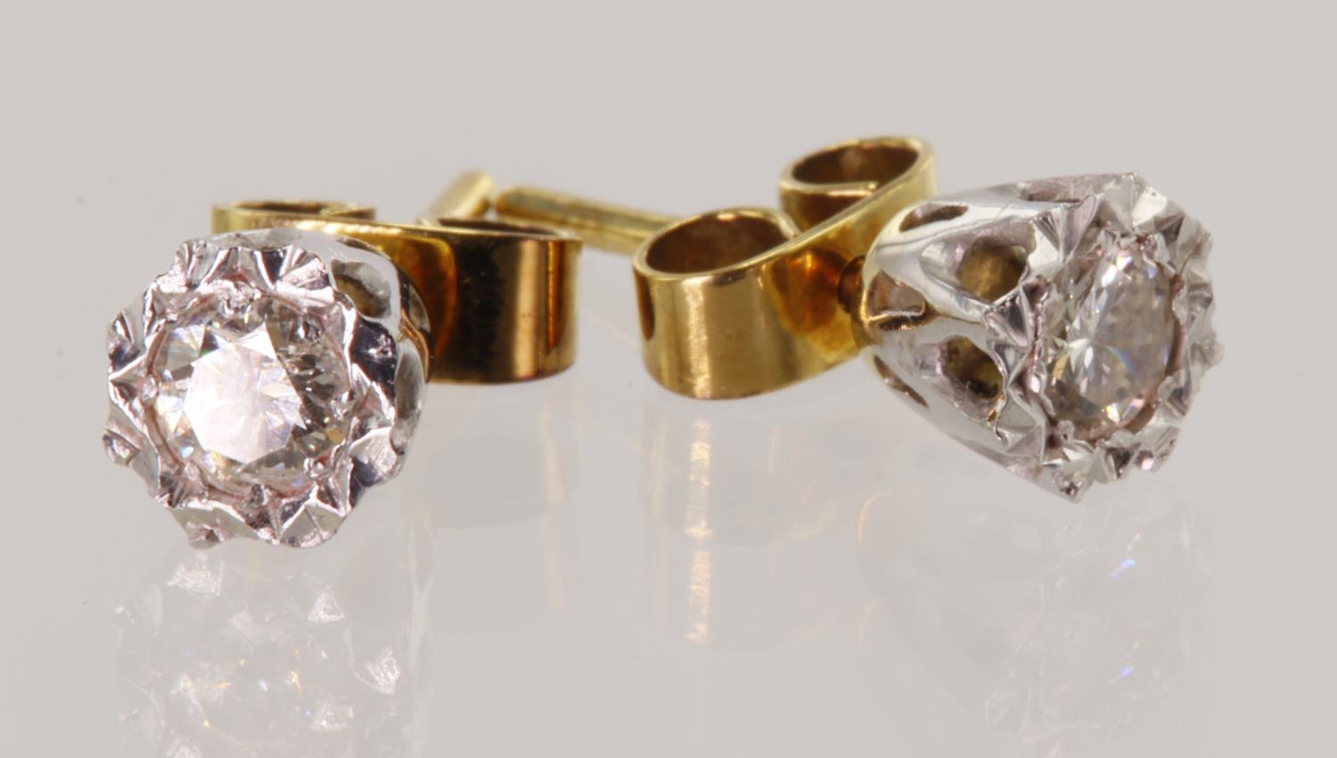 18ct yellow gold diamond stud earrings, one round brilliant cut diamond approx 0.175ct in each pair,
