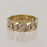 9ct yellow gold curb linked ring, alternation yellow and white gold links, highlighted with