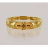 Yellow Gold (tests 22ct) ring, contemporary design, head width 5mm, finger size S/T, weight 4.6g.
