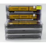 Electrotren. Eight boxed matching Electrotren HO gauge covered wagons (Danzas, 5560)