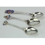 Naval related silver & enamel spoons (3) includes HMS Renown and RNVR Hastings Sub. Divs - various