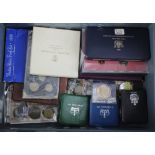 GB & World Coins & Sets, 19th-20thC assortment in a stacker box, much silver noted such as Panama 20