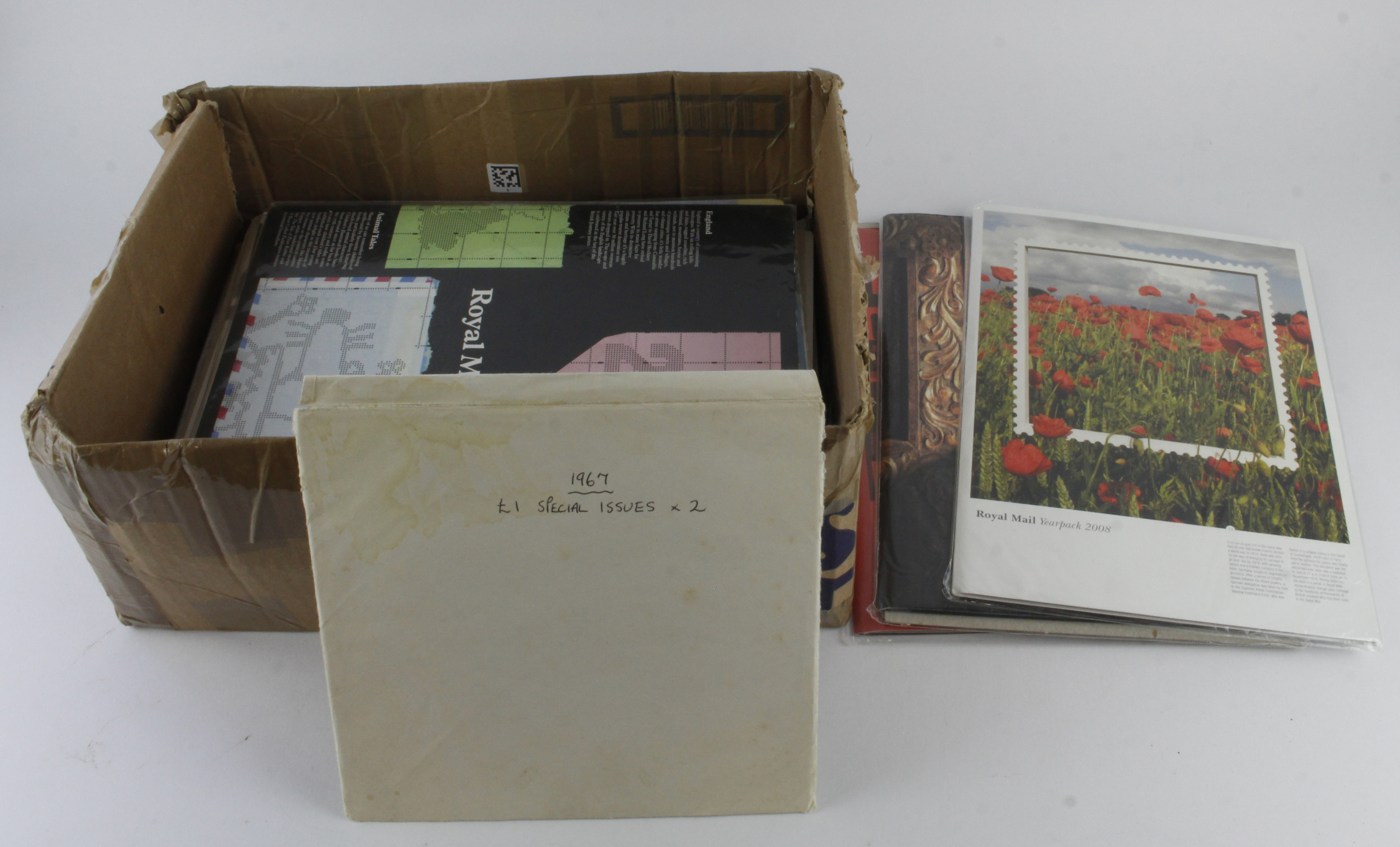 GB - box of UM material including Year Packs from 1985 to 2010 complete except for 2007 which has