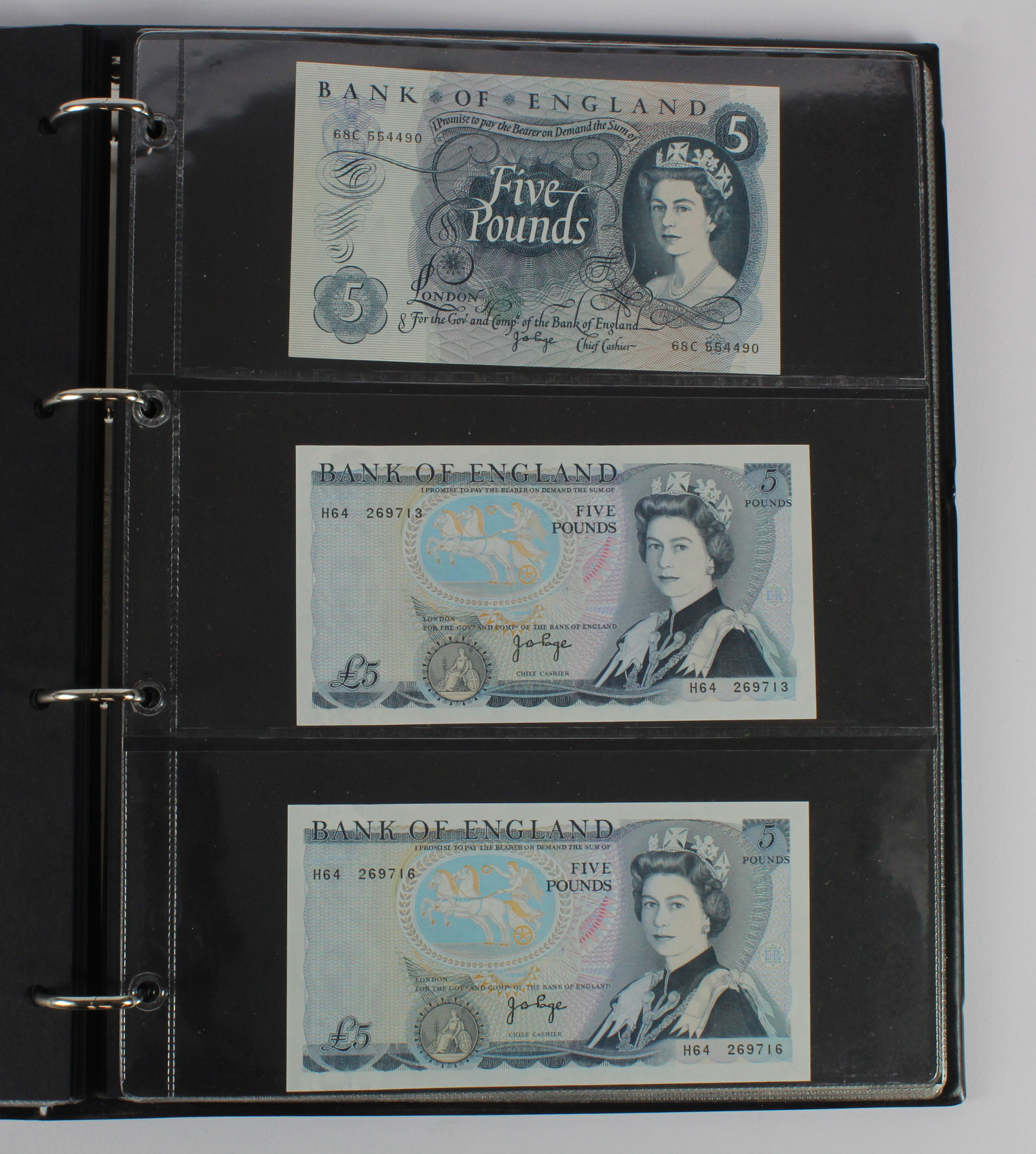 Bank of England (47), a good range of notes in Hendon album with signatures from Catterns, Peppiatt, - Image 12 of 18