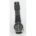 Gents stainless steel Seiko automatic divers watch wristwatch. The black dial with date aperture