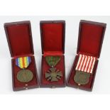 French WW1 group of three medals War medal, Victory medal and Croix de Guerre all in cases J Lerou.